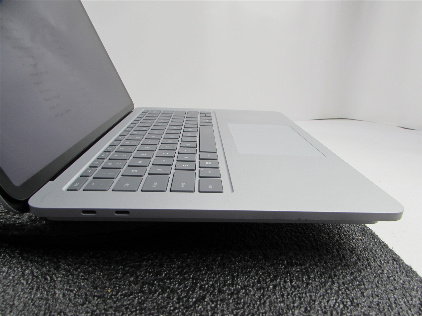 Microsoft Surface Laptop Studio 1964 i7-11370H 1TB SSD 32GB RTX A2000 *No A/C*