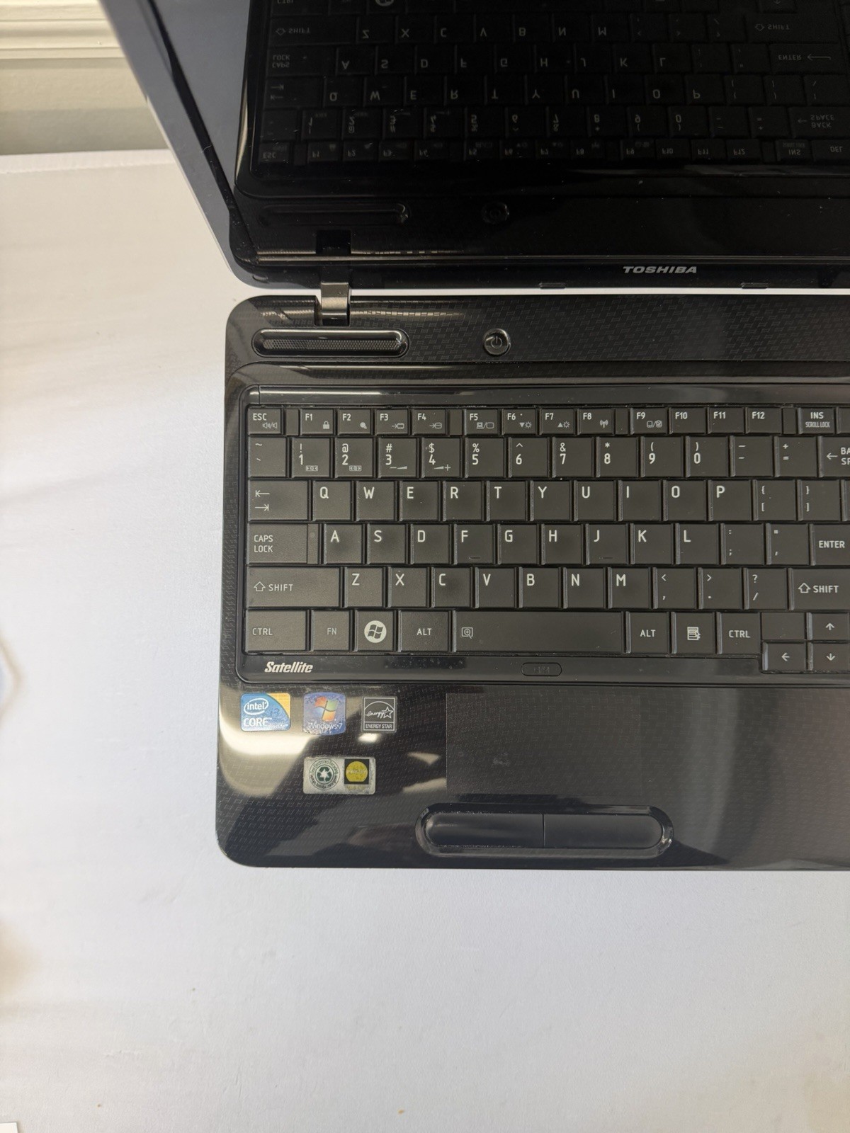 Toshiba Satellite L655-55117 Laptop -Unknown if Screen is Good-Intel i3-Read Des
