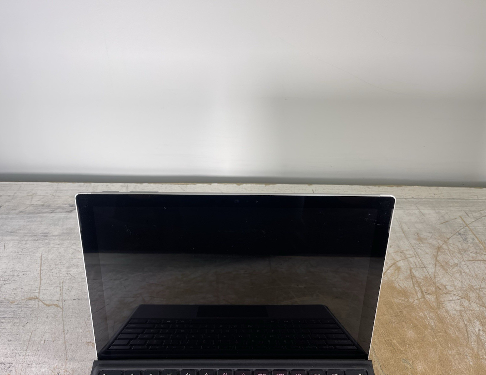MICROSOFT SURFACE LAPTOP 1769 i5-7300U @ 2.60GHz, 4GB RAM, 120GB SSD, WIN 10 PRO
