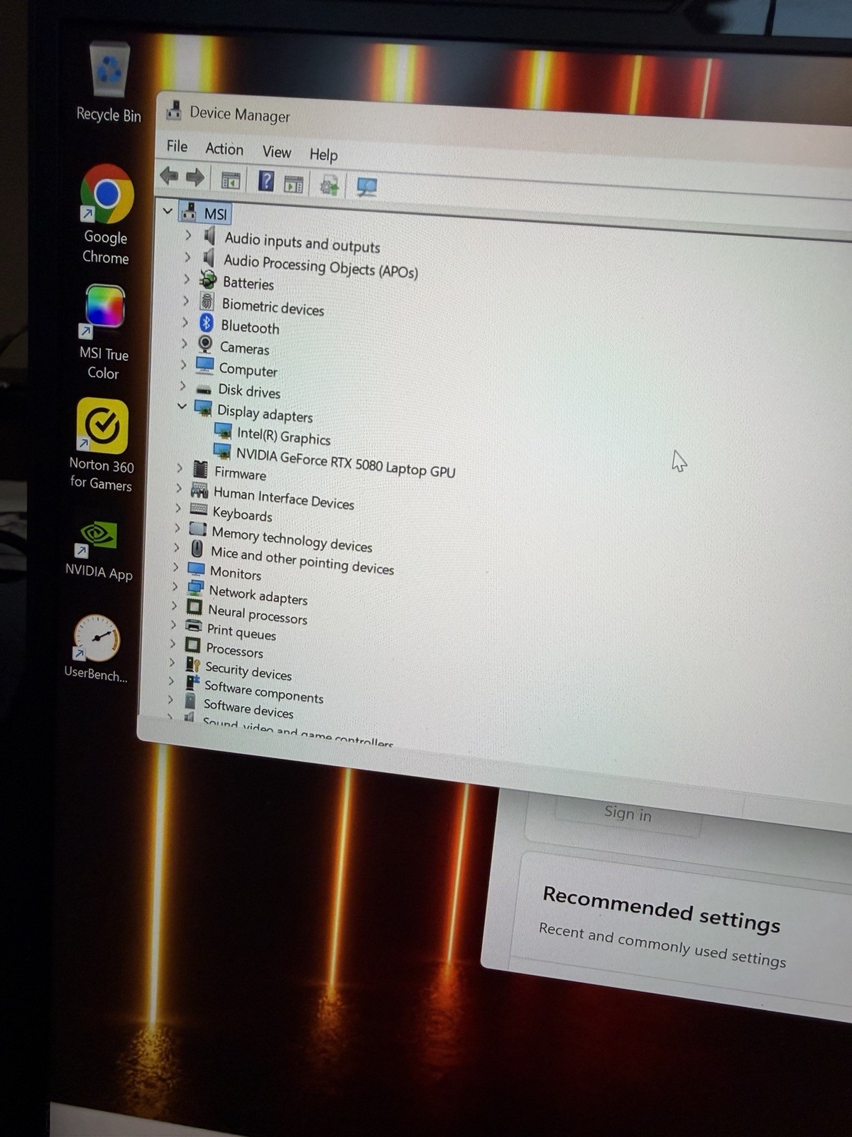 MSI Raider 18” HX Laptop Core Ultra 9 RTX 5080 64GB RAM 2TB SSD