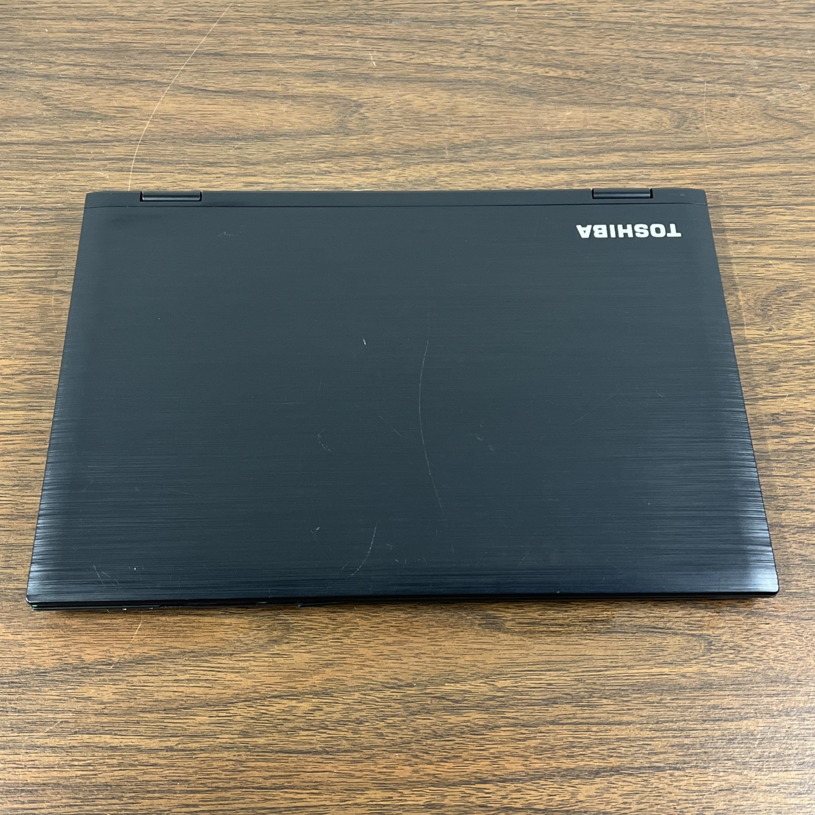 Toshiba Satellite E45W-C4200X 14in. 500GB, 6GB RAM Intel Core i3 5th Gen. 2.1GHz