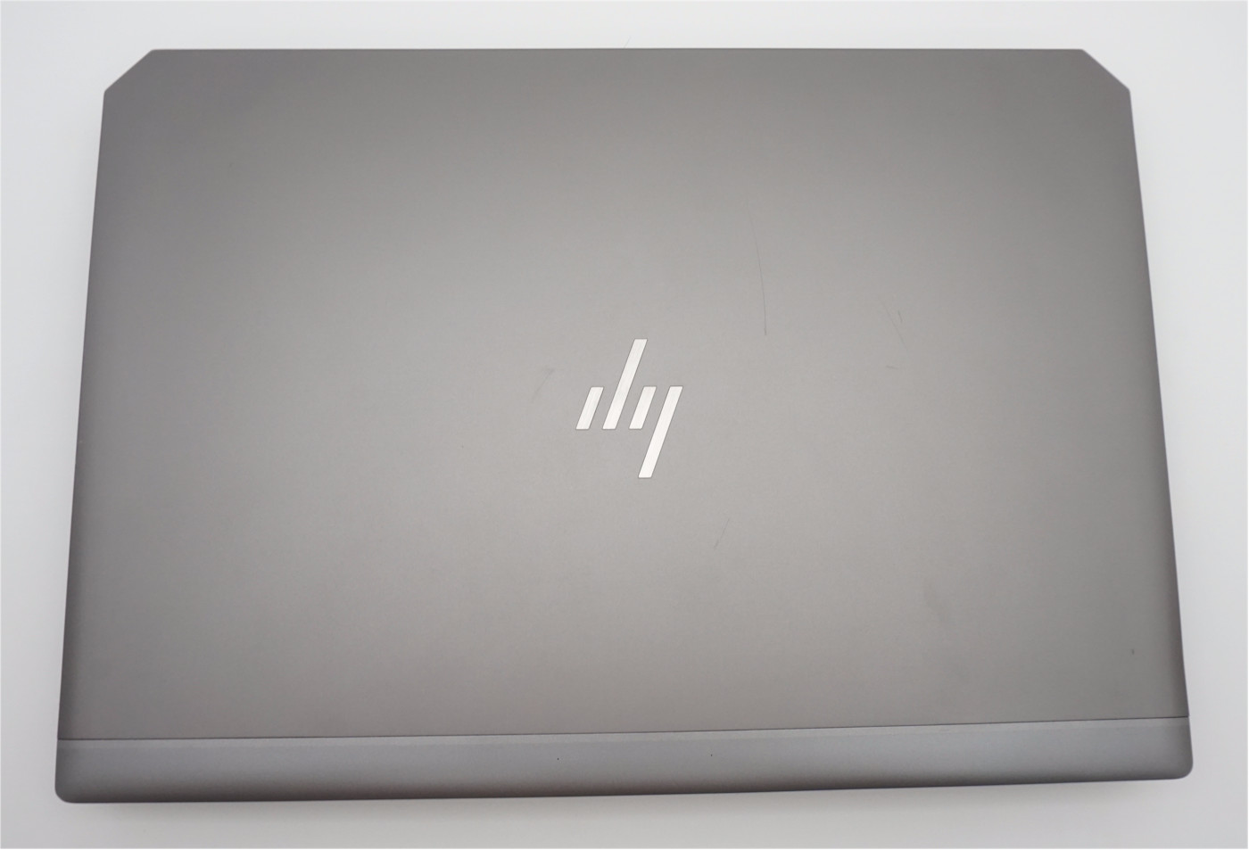 HP Zbook 15 G6 Xeon E-2286M 32GB 512GB NVIDIA Quadro RTX 3000 6GB – Very Good