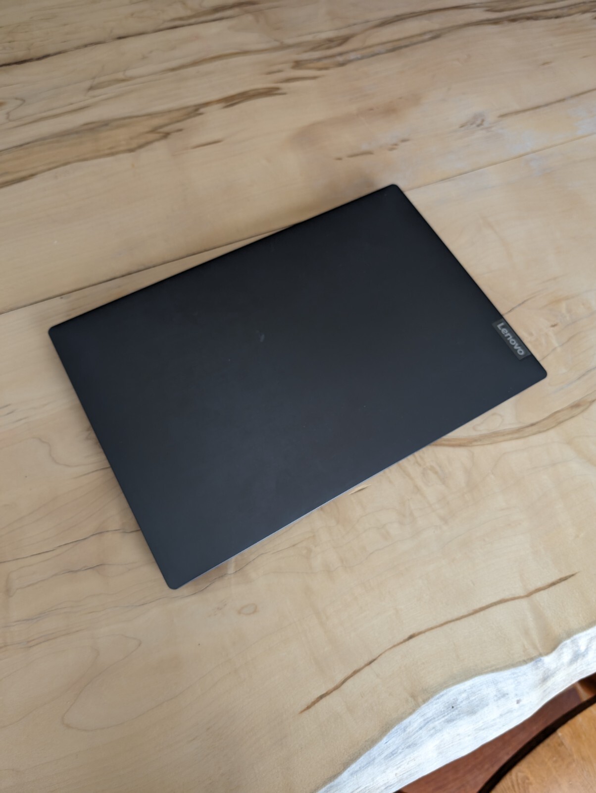 Lenovo 15.6″ Laptop 2.4 GHz AMD 3150U Dual-Core CPU, 8GB DDR4 RAM | 256 SSD