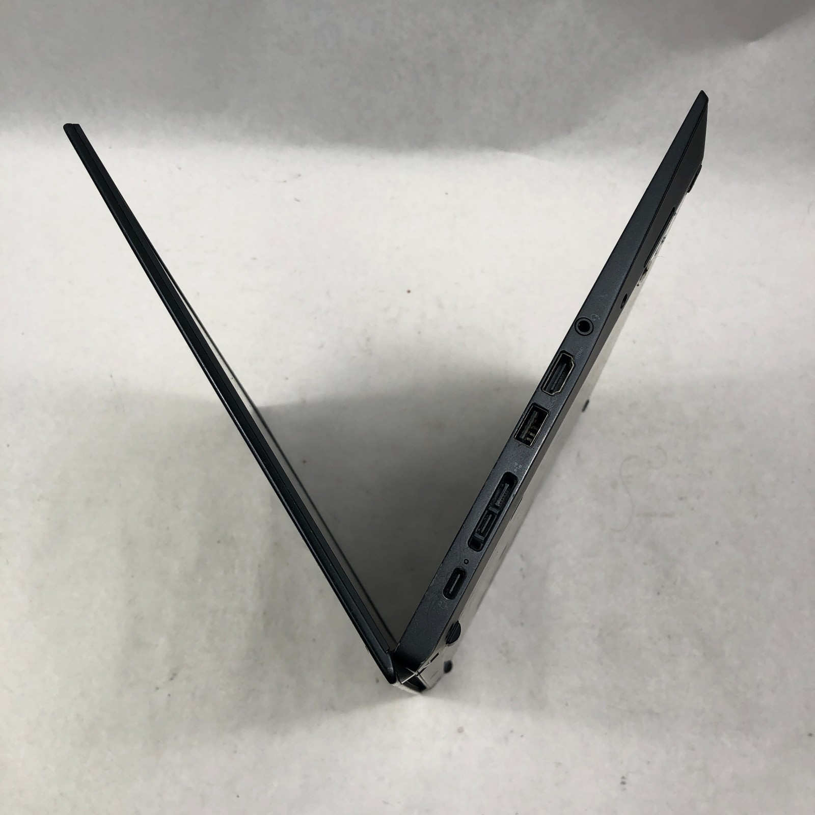 Lenovo ThinkPad T14s Gen 1 Ryzen 5 Pro 4650U 8GB RAM 256GB SSD No OS Read