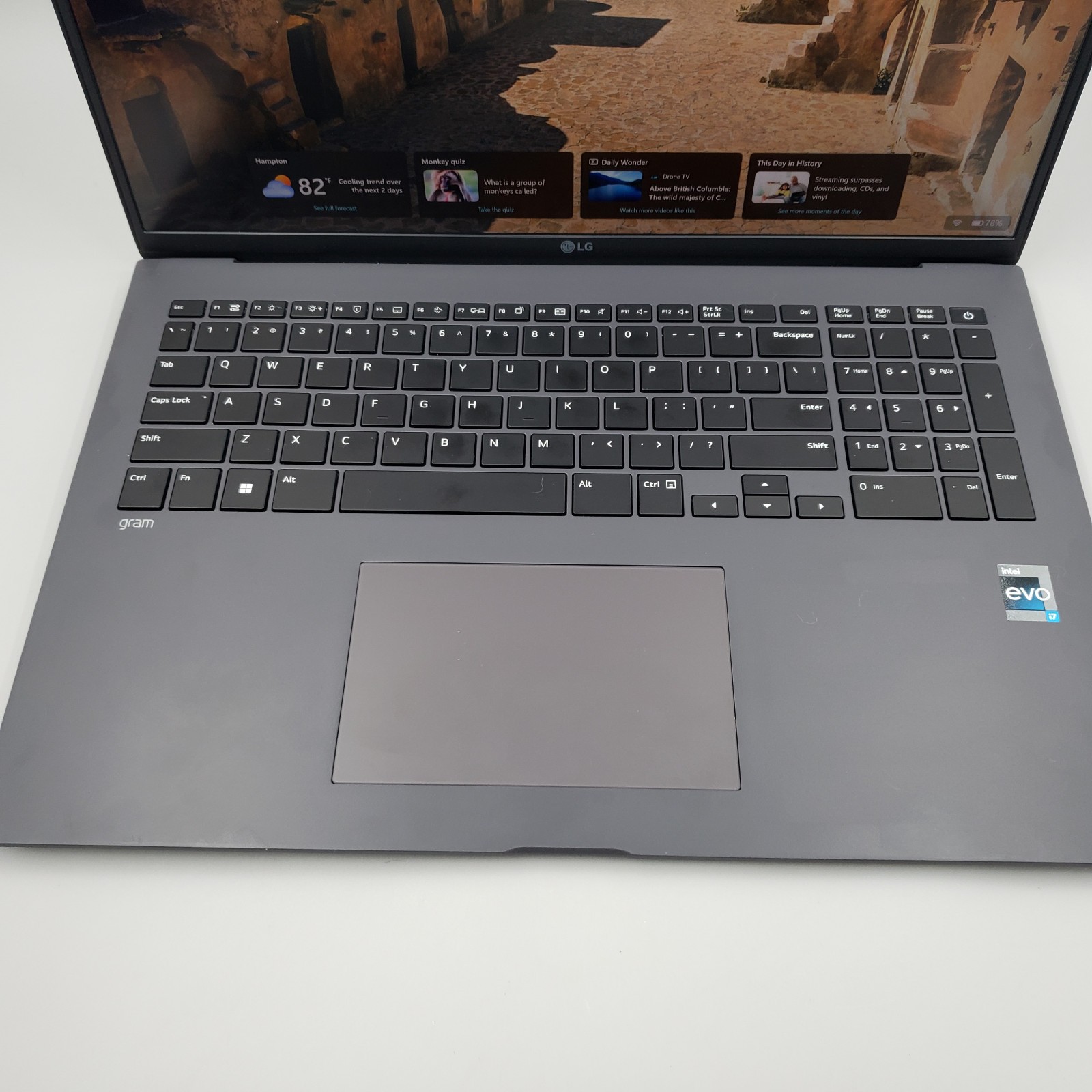 LG Gram 17″ i7-1360P Intel 13th Gen QHD+ IPS Screen 32GB RAM 1TB/1TB SSD