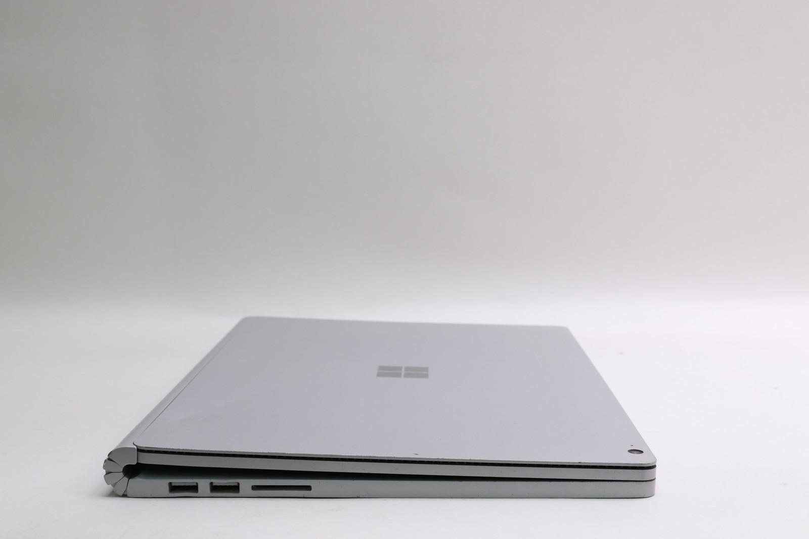 14″ Microsoft Surface Book 3, i7-1065G7, 32GB, 1TB SSD, Touchscreen