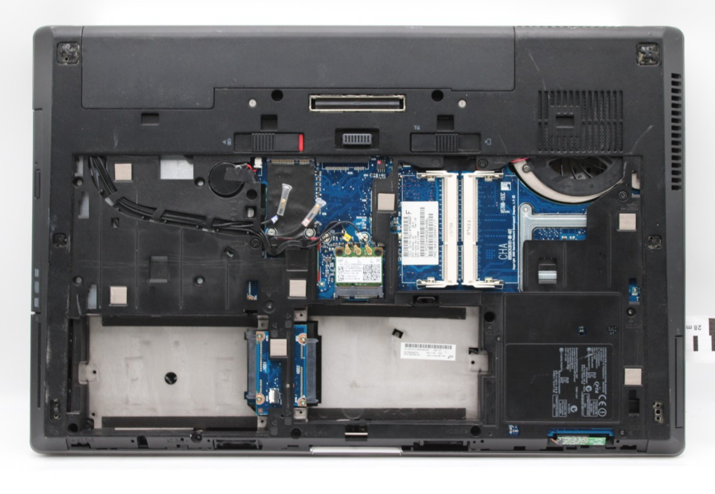 HP EliteBook 8760w i7-2670M@2.20GHz NO RAM STORAGE OR OS *USED/TESTED*