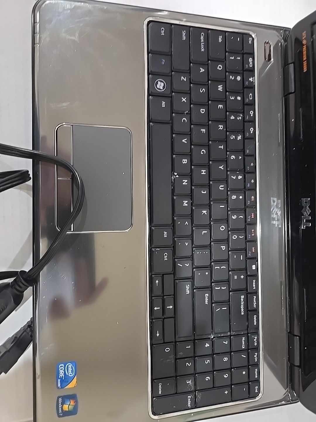 Dell Inspiron N5010 Intel Core i3-380M 2.53GHz 4GB RAM With Cord And Case