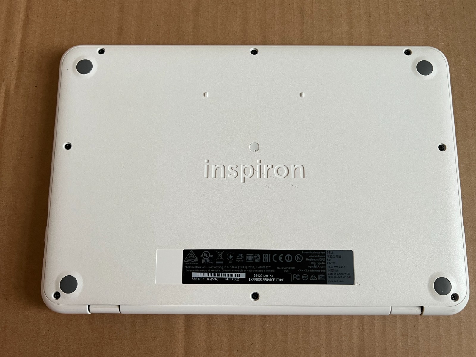 11.6″ Dell Inspiron P24T001 EMMC HDD White Laptop – PARTS – DISPLAY BROKEN