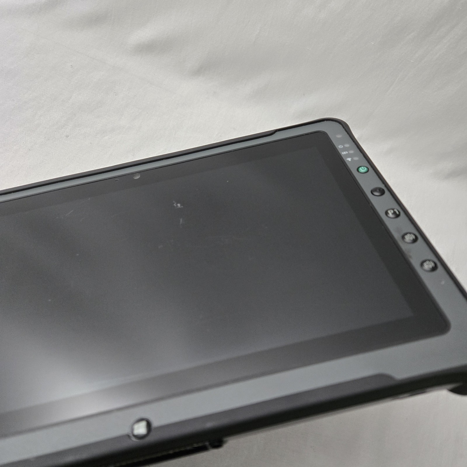 GETAC F110 G3 Rugged Tablet i7-6500U 2.50GHz 256GB SSD 16GB Ram Win10P — READ