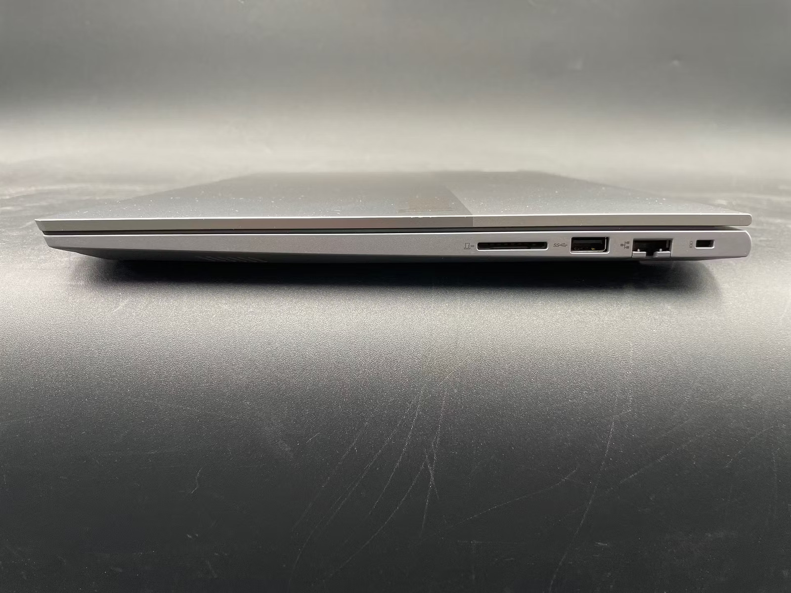 Lenovo ThinkBook 16 G6 IRL Used 16″ (i5-1335U-16GB-256 GB NVMe)