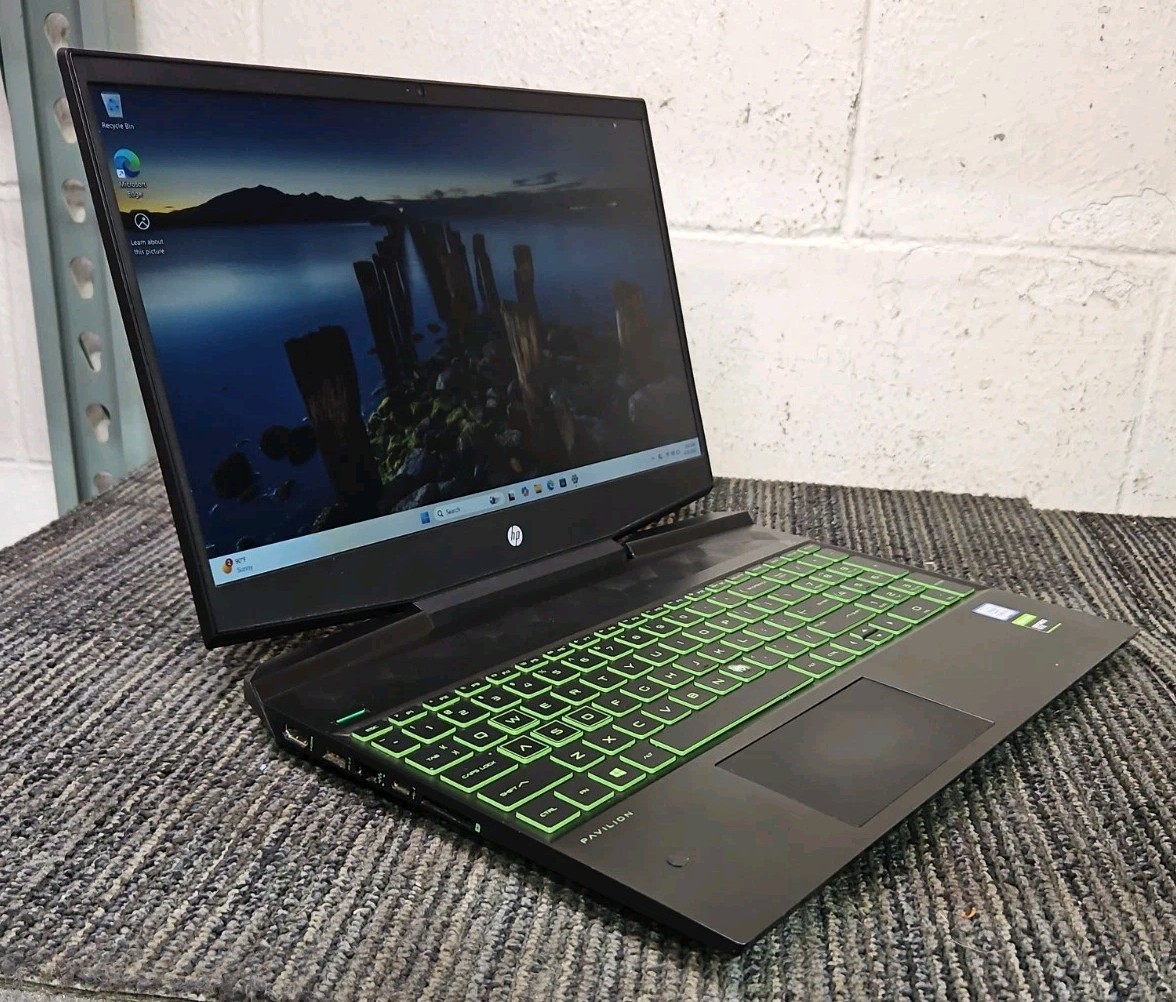 HP Pavilion 15-dk0xxx Gaming Laptop GTX 1650 16GB 240GB – FOR PARTS/NOT WORKING