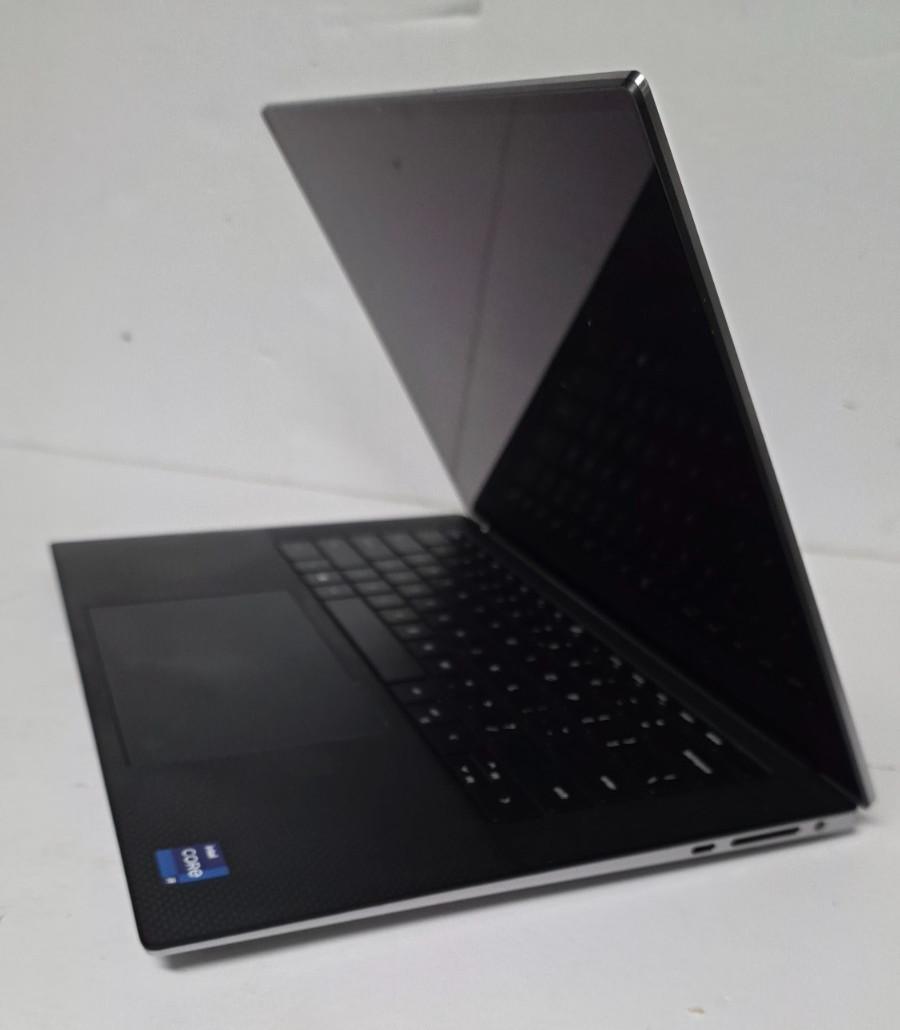 Dell Precision 5560 15.6 UHD+ TOUCH i9-11950H 2.60GHz 16GB 512GB SSD RTX A2000