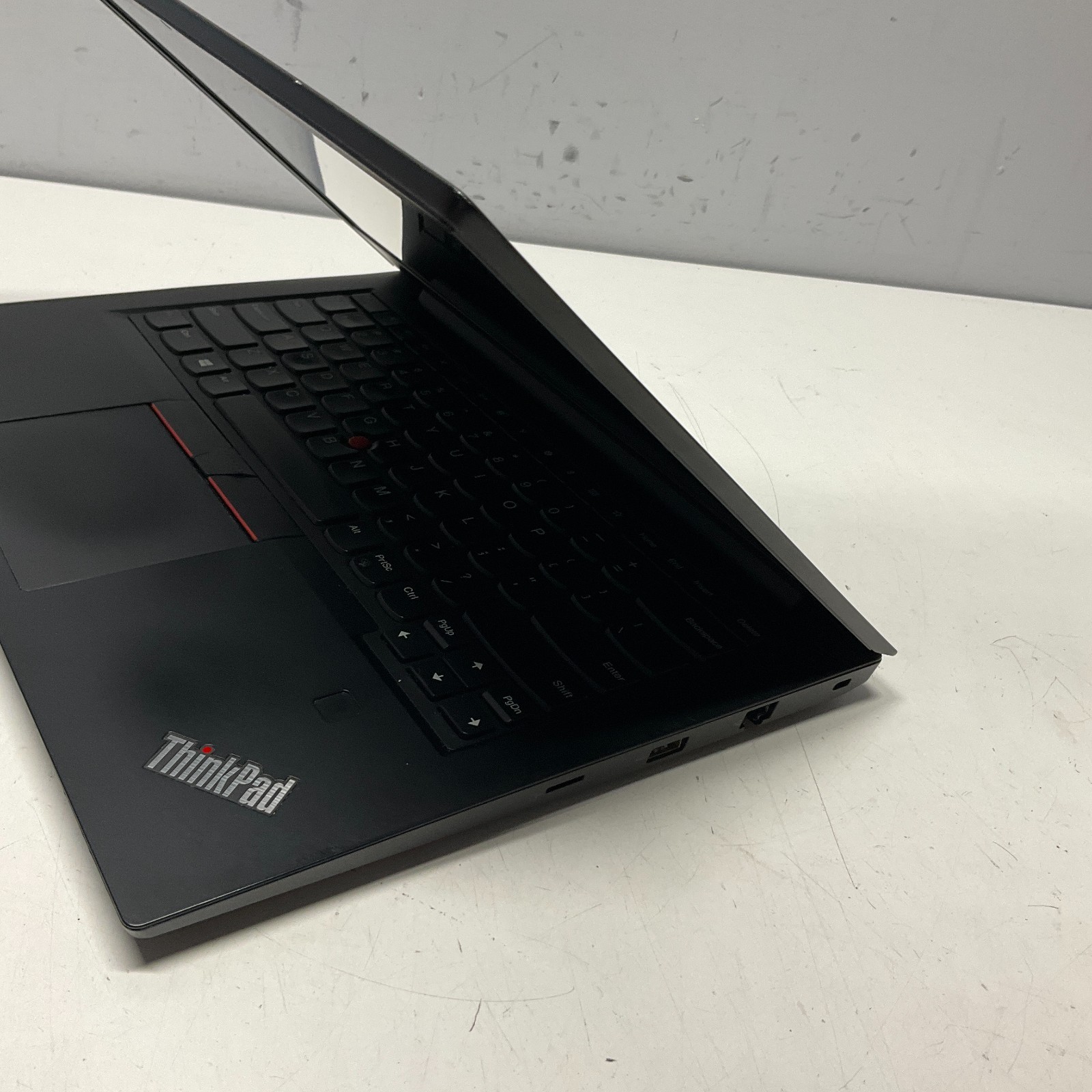 Lenovo ThinkPad E480 14″ Laptop Core i5-7200u 4GB RAM 240GB SSD Windows 10 Pro