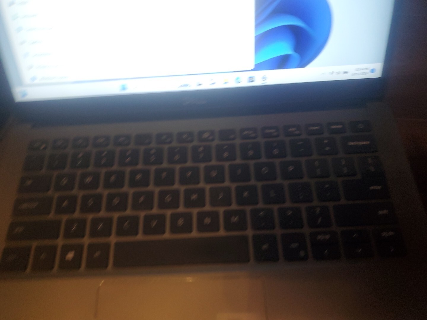 Dell Latitude 3301 13.3″ Intel i7-8565U 1.80GHz 8GB RAM 256GB
