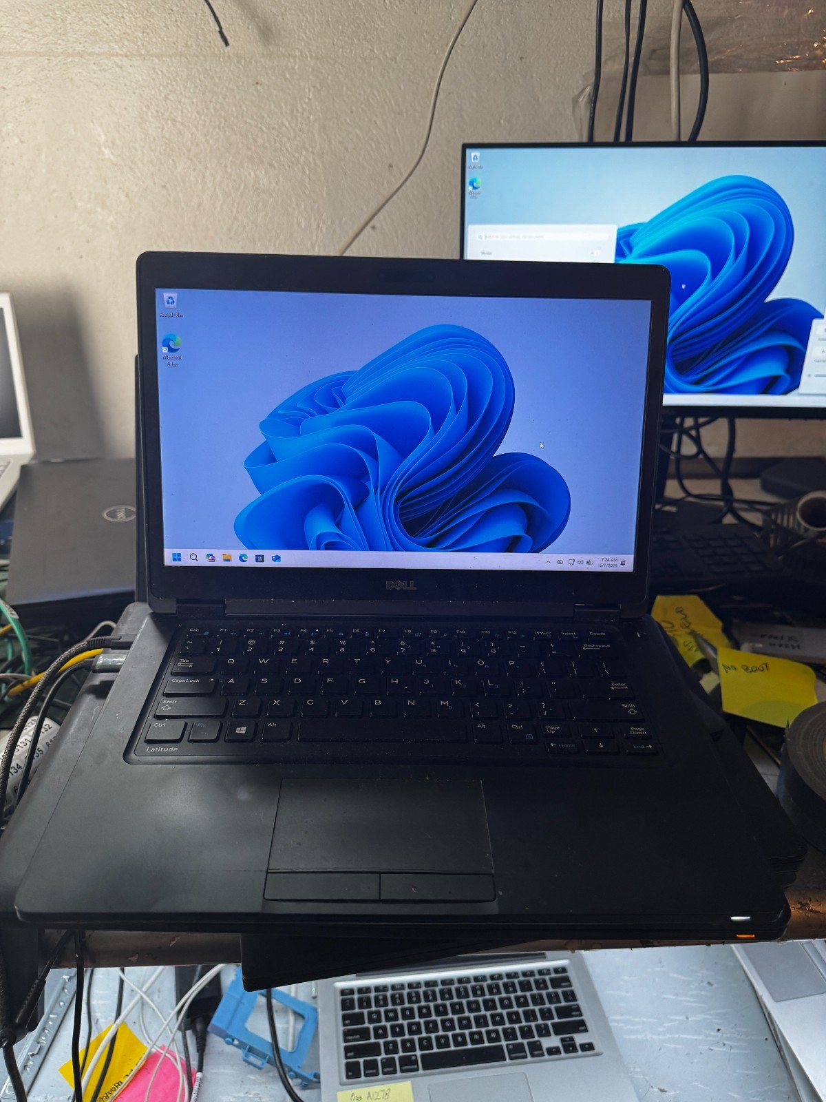 Dell latitude 5480 Core I5-6440HQ 500GB SSD 16GB RAM Win11 Pro Laptop #6128