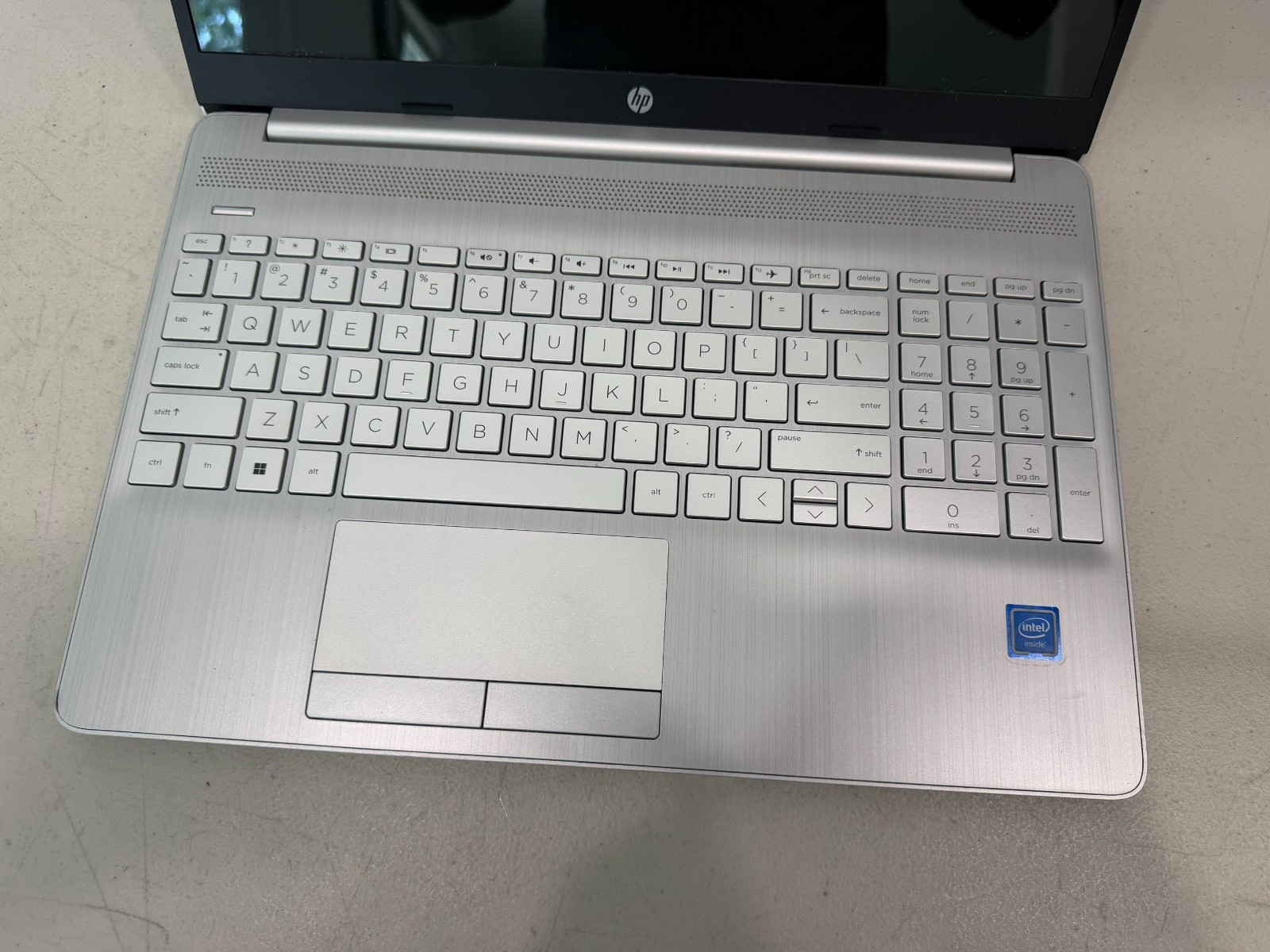 HP 15-dw1000 15.6″ Laptop Celeron N4020 4GB RAM 128GB SSD Windows 11