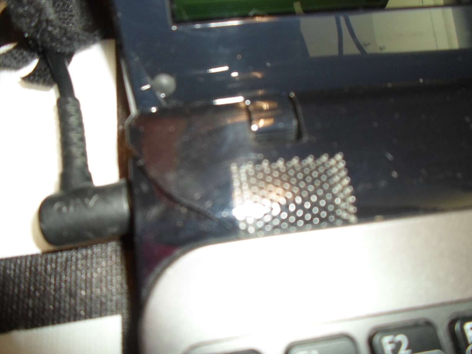 Sony VAIO damaged PCG-7173L Intel Core 2 Duo 1GB RAM 120GB HDD CRACKED SCREEN