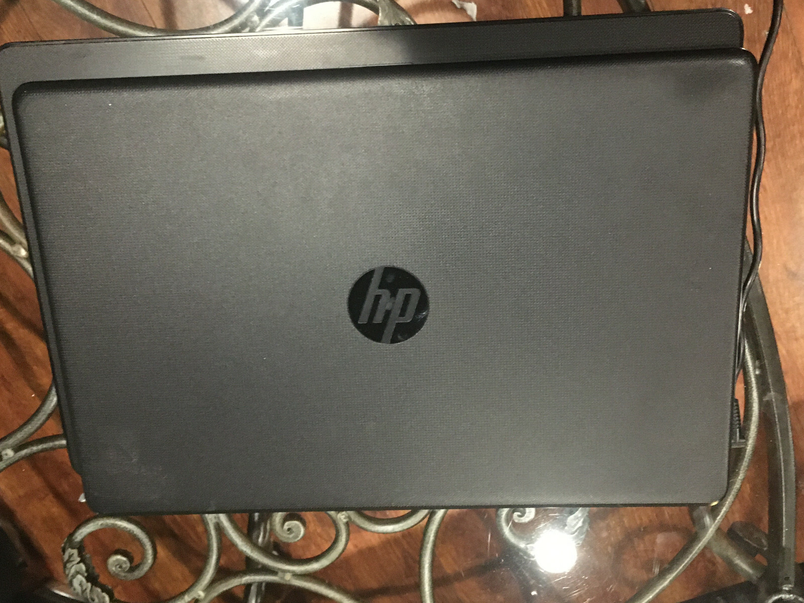 HP 17-ak013dx Laptop 17.3″ /A9 9420/ 3 GHz/Win 10/4 GB RAM/1 TB HDD – READ !!!