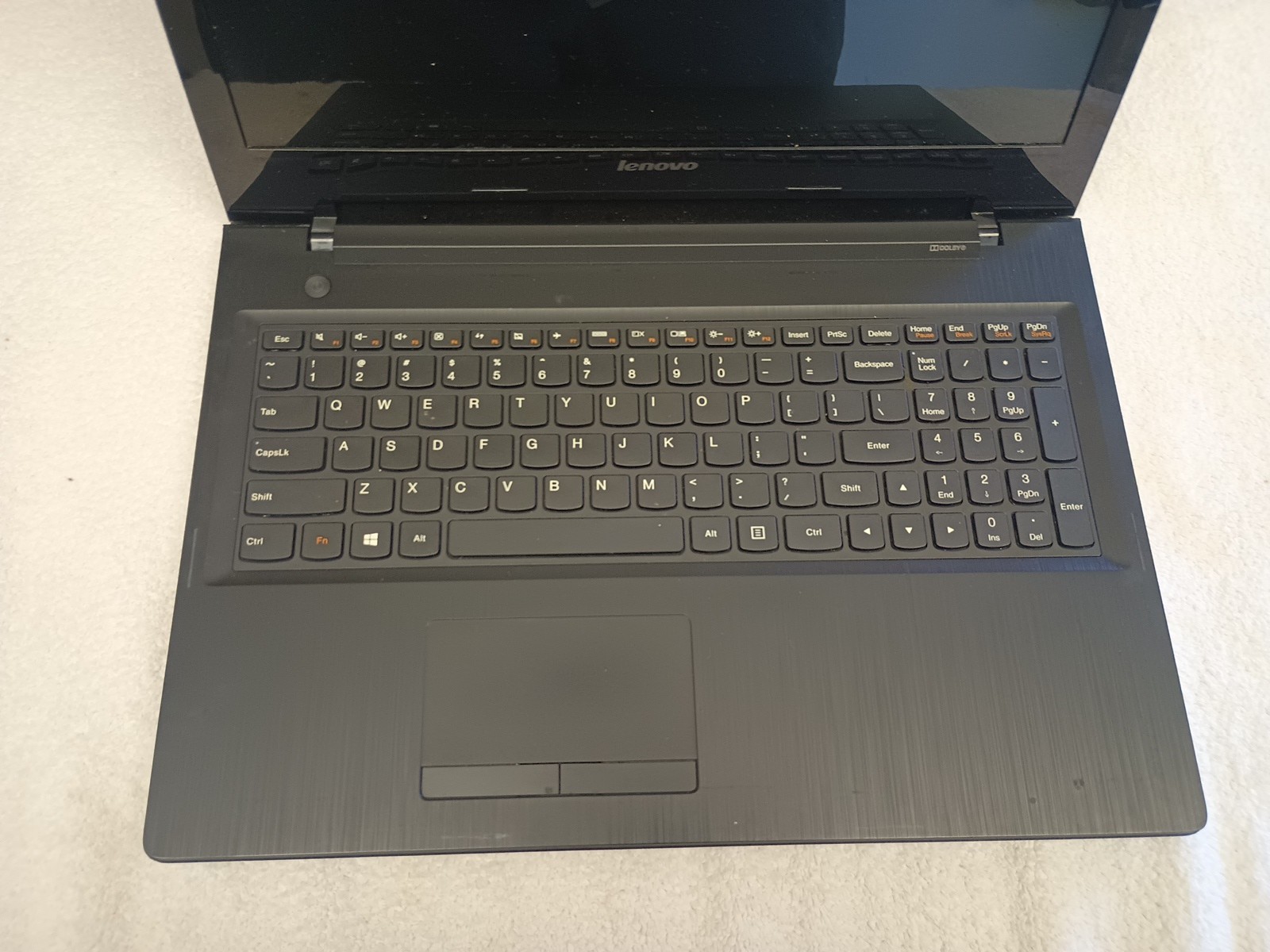 Lenovo G50-45 15″ Laptop AMD A8 4Gb Ram/No HD/Power Black Screen