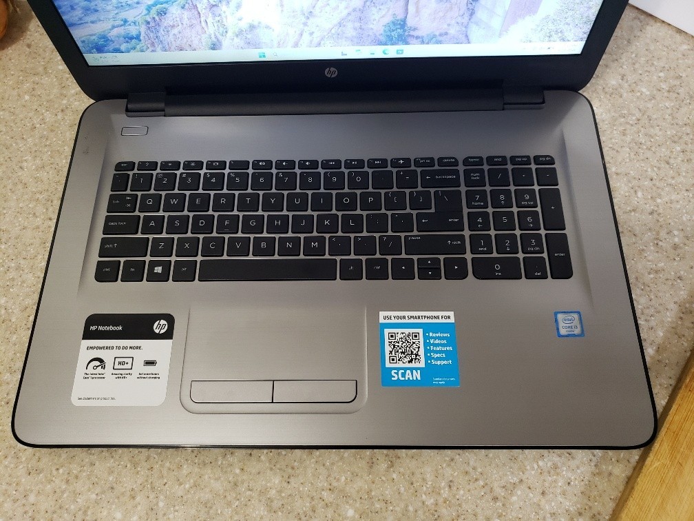 17.3″ HP 17-X051NR CORE i3-6100U 2.30 GHZ 256GB SSD 6GB RAM WIN 11 LAPTOP