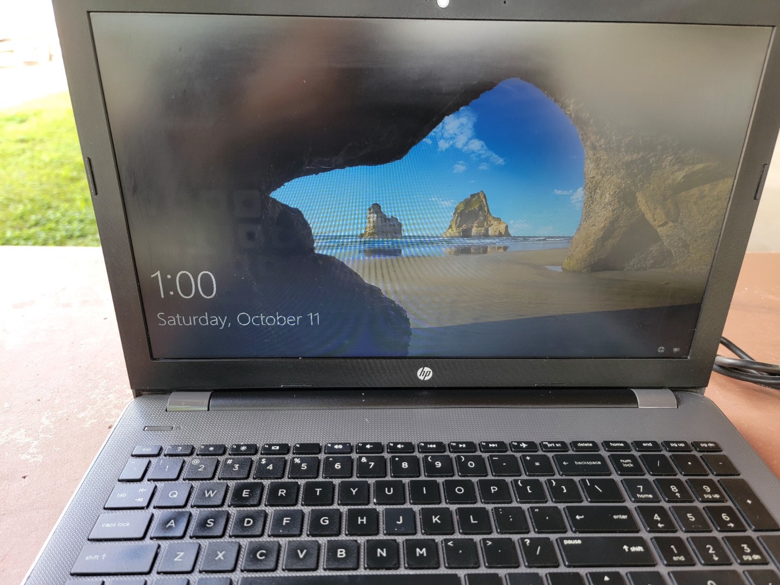 HP 255 G6 Notebook AMD R4 Radeon 8 GB Ram / 256 GB SSD OS Windows10 pro