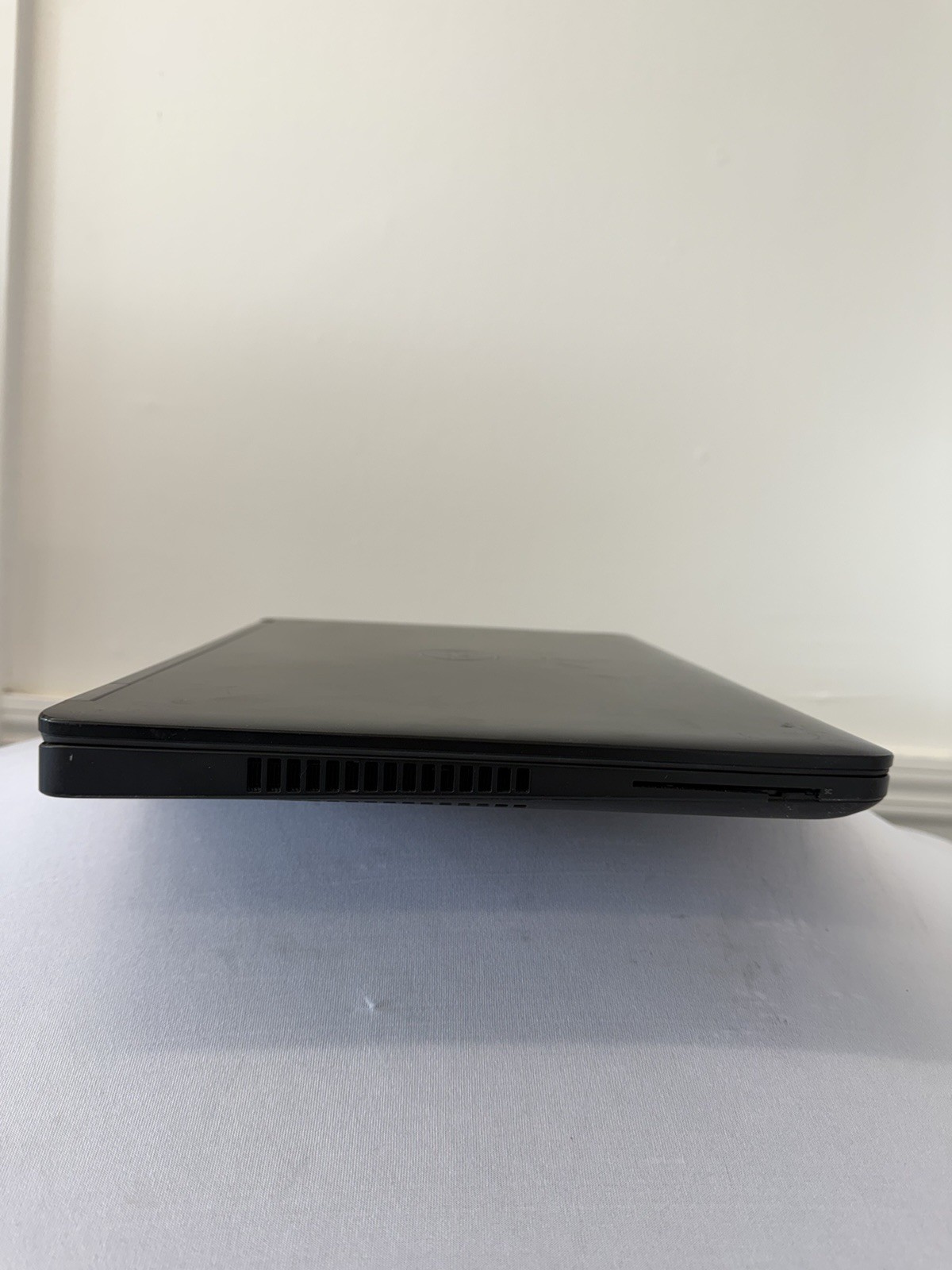 Dell Latitude E5570 Laptop – Intel i5 – No RAM – Read Des