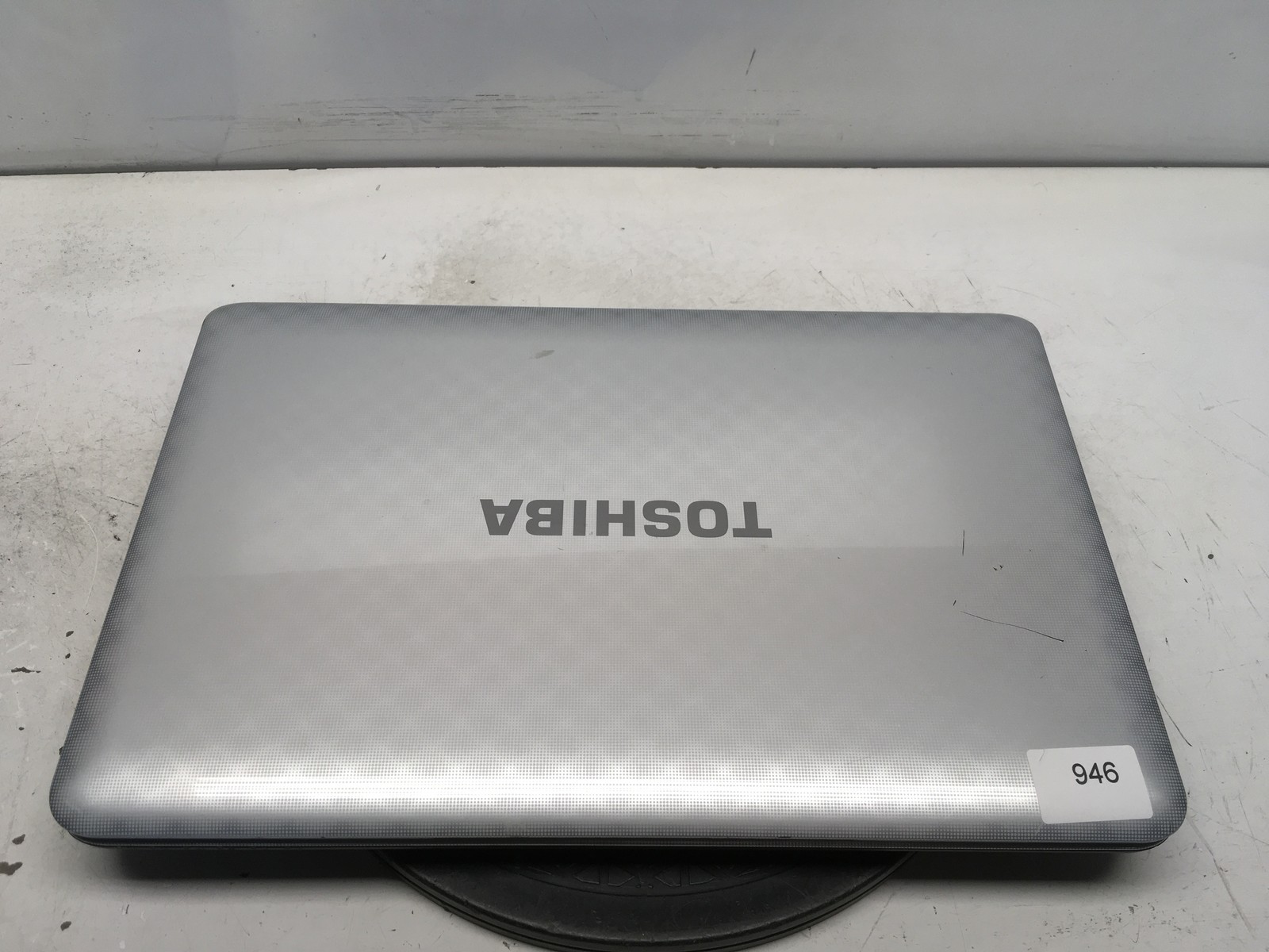 Toshiba Satellite L755-S5167 Intel i5-2450M 2.5GHz 4 GB NO HDD No Batt