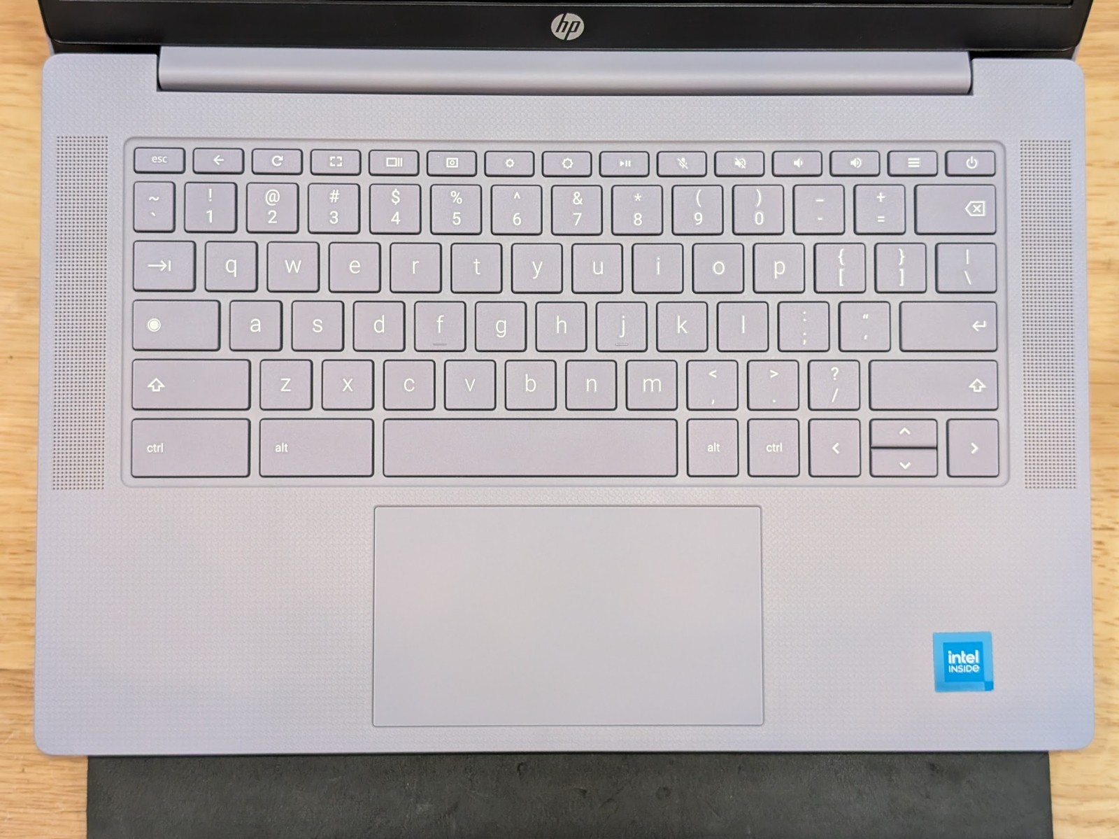 HP Chromebook 14at-nf000 14″ Intel N200 8GB 256GB SSD Intel UHD Lavender