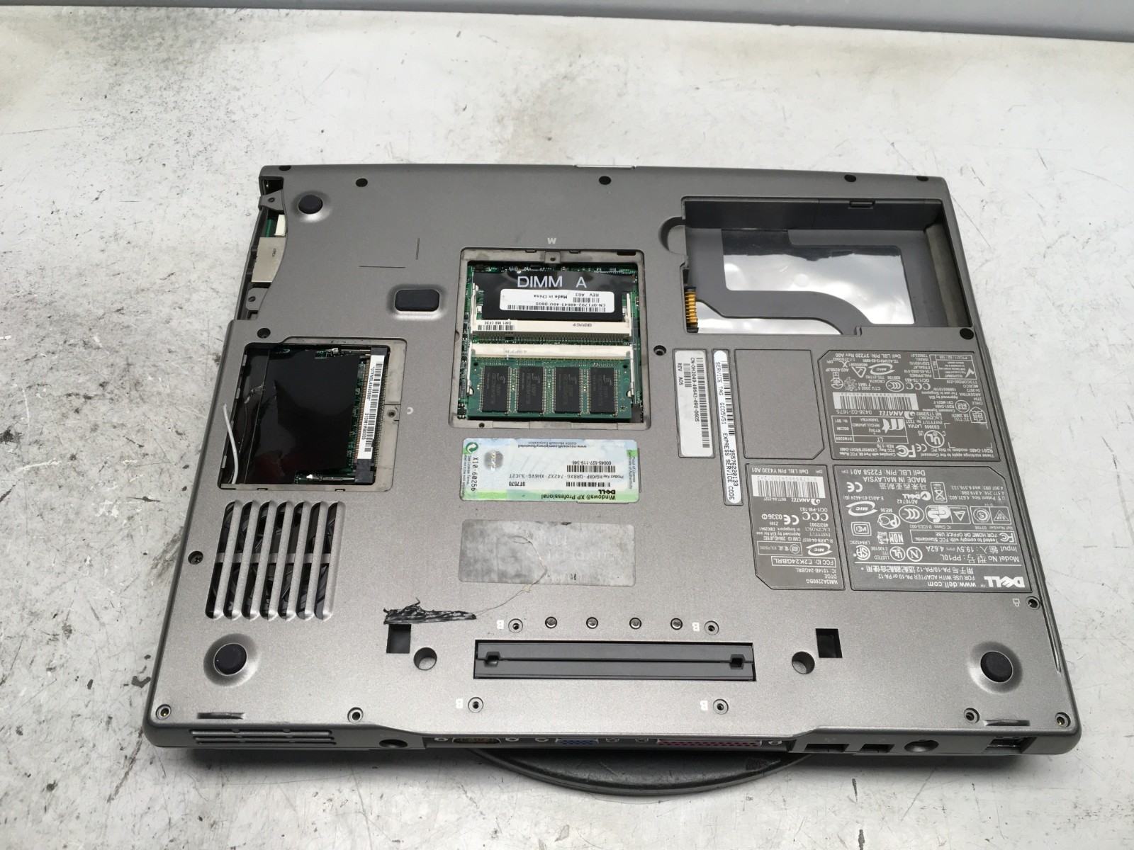 Dell Latitude D505 Intel Pentium M 1.5GHz 256 MB NO HDD BIOS Locked