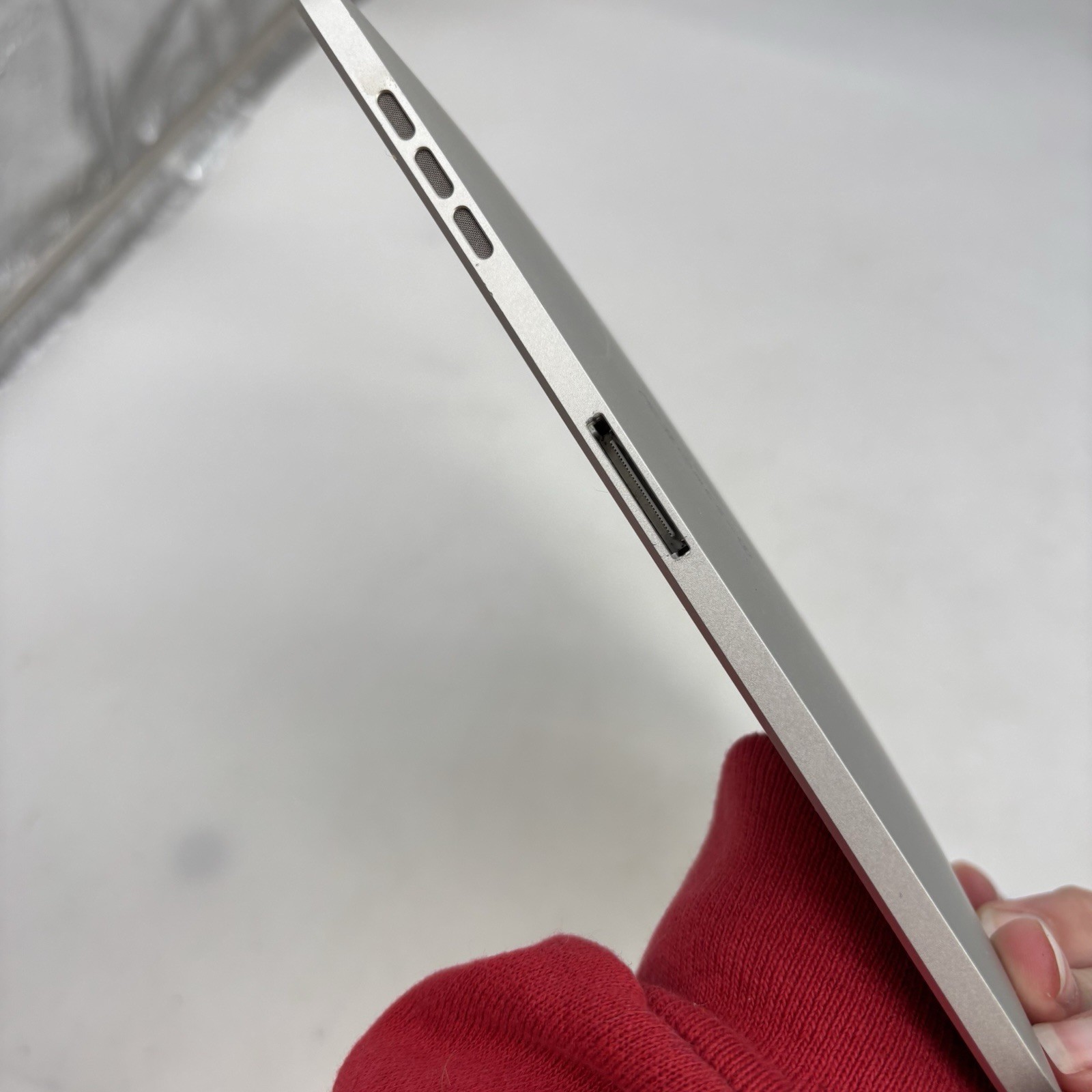 Apple iPad 1st Generation 64GB Wi-Fi, 9.7in Model A1219 Boot Loop Broken Repair