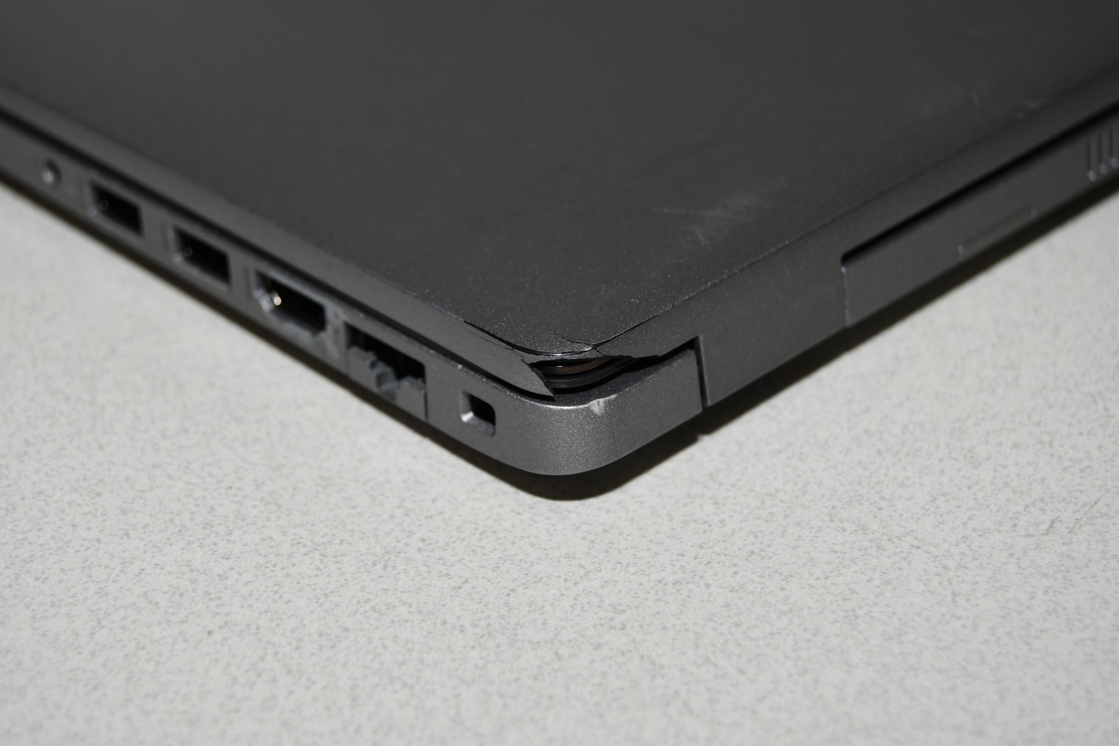 ^ Dell Latitude 5420 Intel Core i5-1135G7 2.40GHz 8GB Ram 256GB NVME No OS