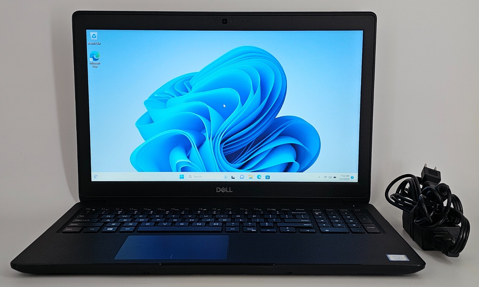 Dell Latitude 3500 – 15.6″ Laptop – i5-8265u @ 1.6GHz 8GB RAM 128GB SSD – Win 11