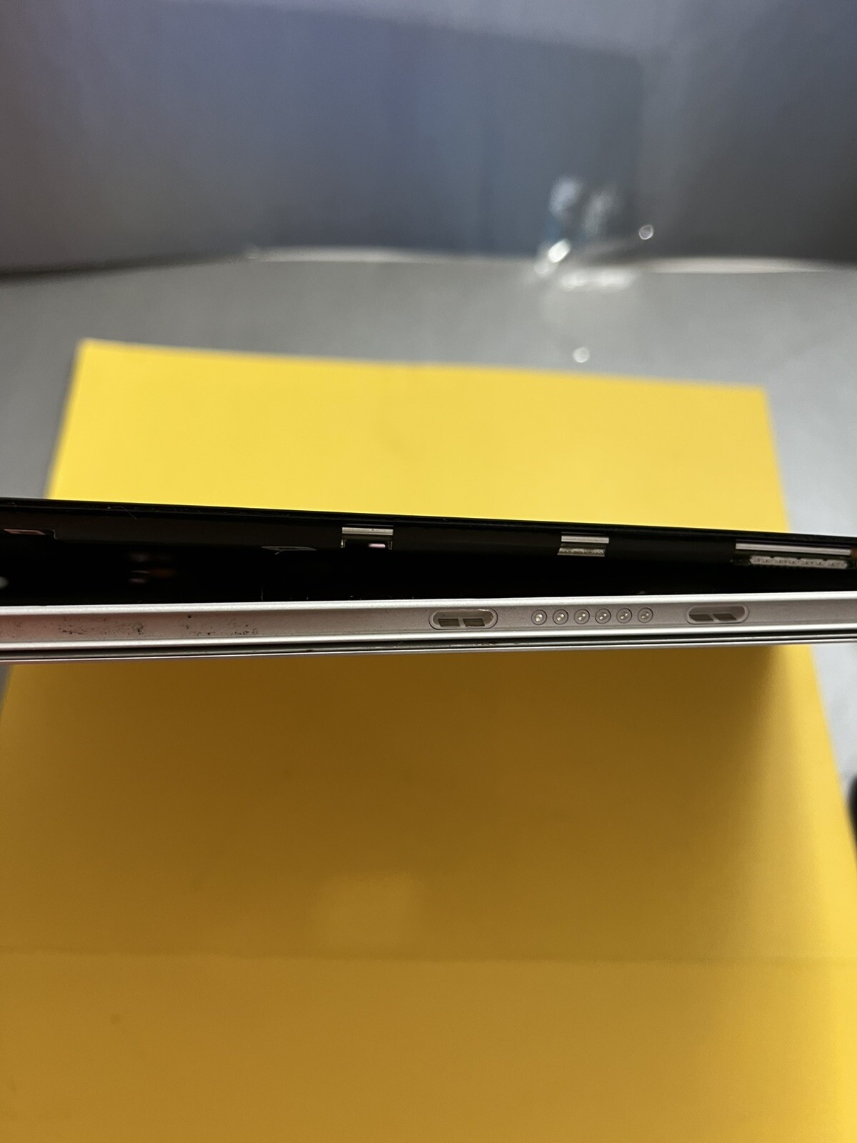 Microsoft Surface Pro 4 1724 12.3″ Intel i5-6TH GEN 2.4 GHz 8GB 256GB Battery