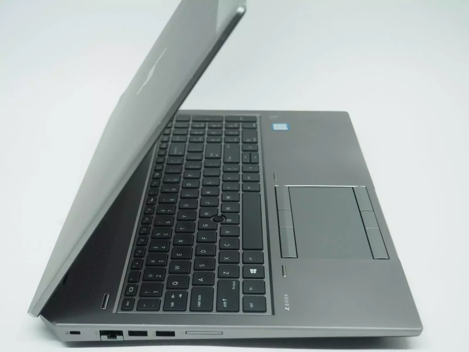 HP ZBook 15 G5 i7-8850H 16GB 512GB SSD Nvidia P1000 1920×1080 Win11 Office 2021