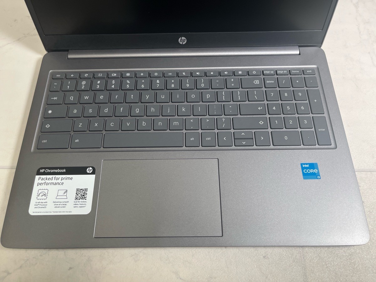 HP Chromebook Plus 15A-NB00033DX – i3-N305, 15.6″ FHD, 8GB, 128GB, C (A1G009390)