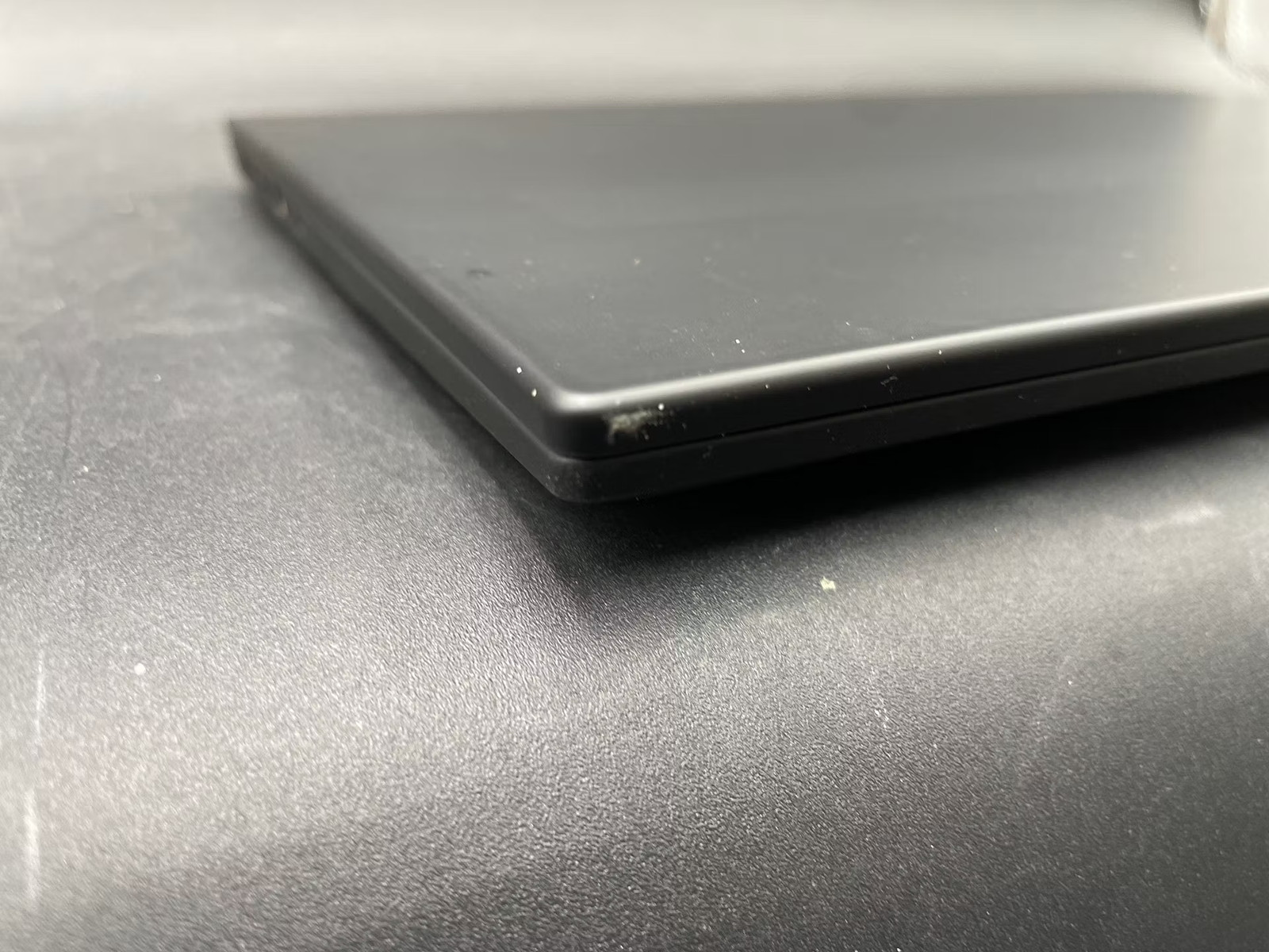 Lenovo ThinkPad P1 Gen 3 Used 15.5″ (i7-10850H-16GB-1000GB / 512GB NVMe)