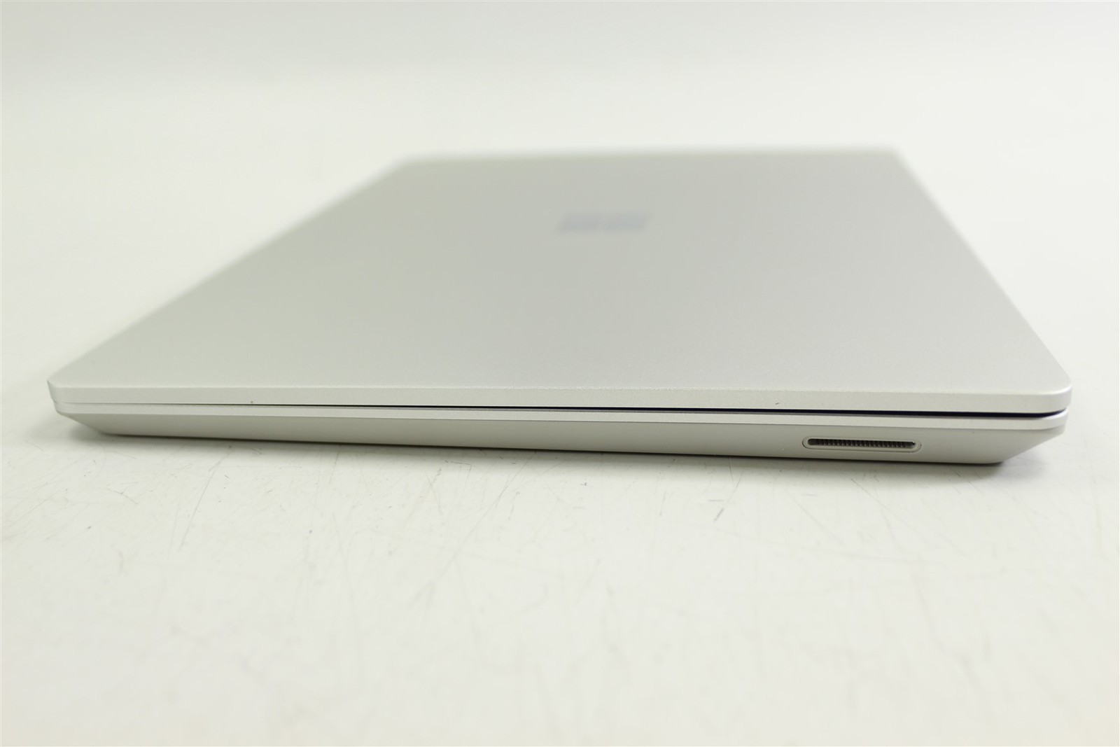 Microsoft Surface Laptop Go 2 2013 12.4″ i5-1135G7 256GB SSD 16GB RAM W11H