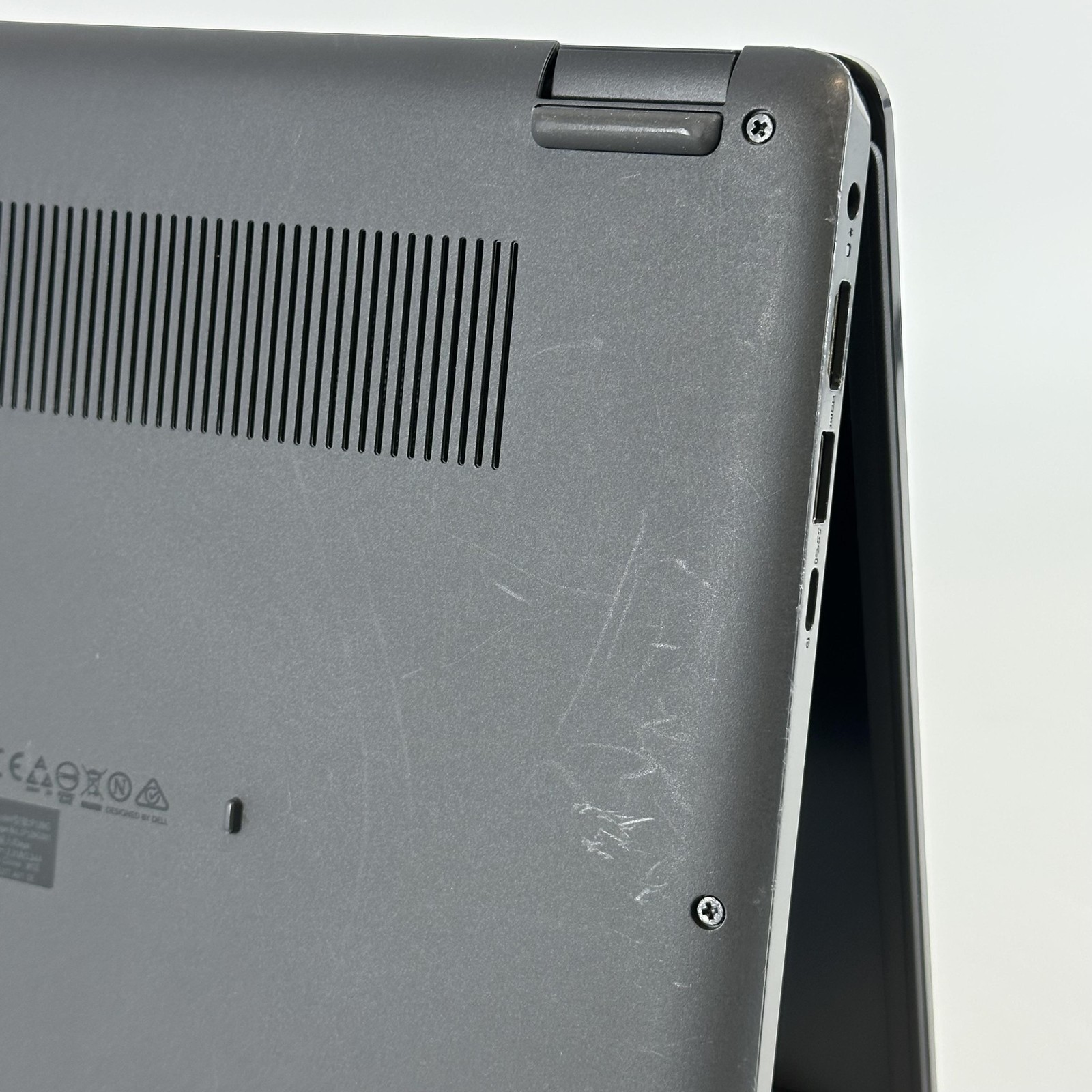 Dell Latitude 3410 14 Gray FHD i7-10510U 1.80GHz 16GB 512GB SSD Good
