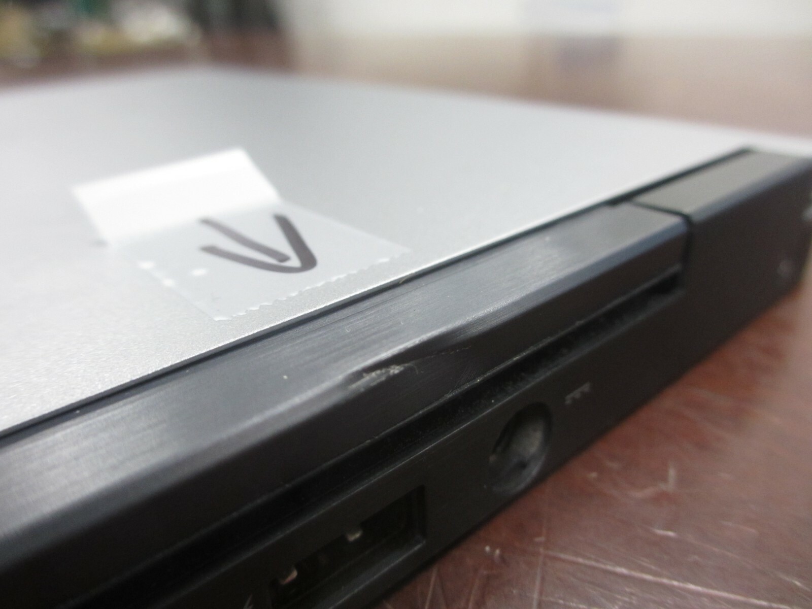 Dell Latitude E7240 I7-4600U 2.10GHz Laptop [NO RAM/HDD/OS/BATTERY/AC/BCOVER]##