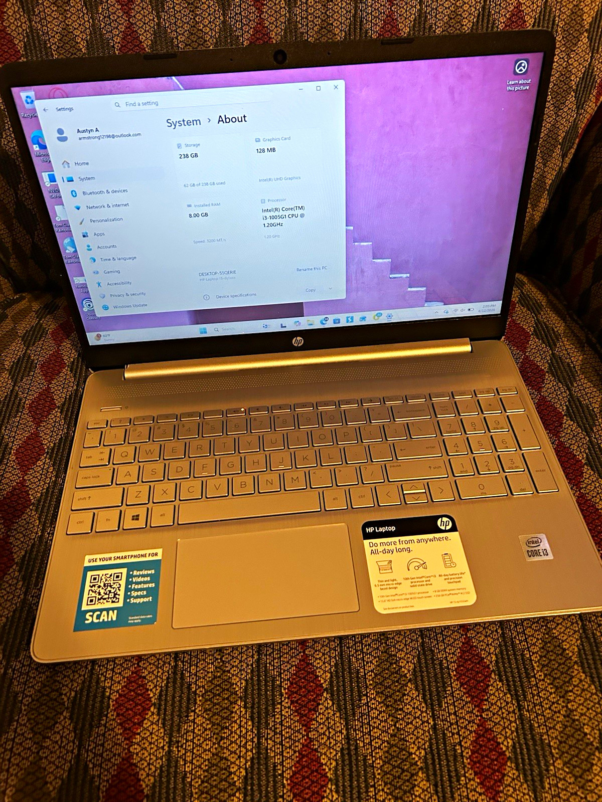 HP Laptop 15.6″ i3-1005G1 8GB 238GB SSD Silver Win 11 USB-C HDMI