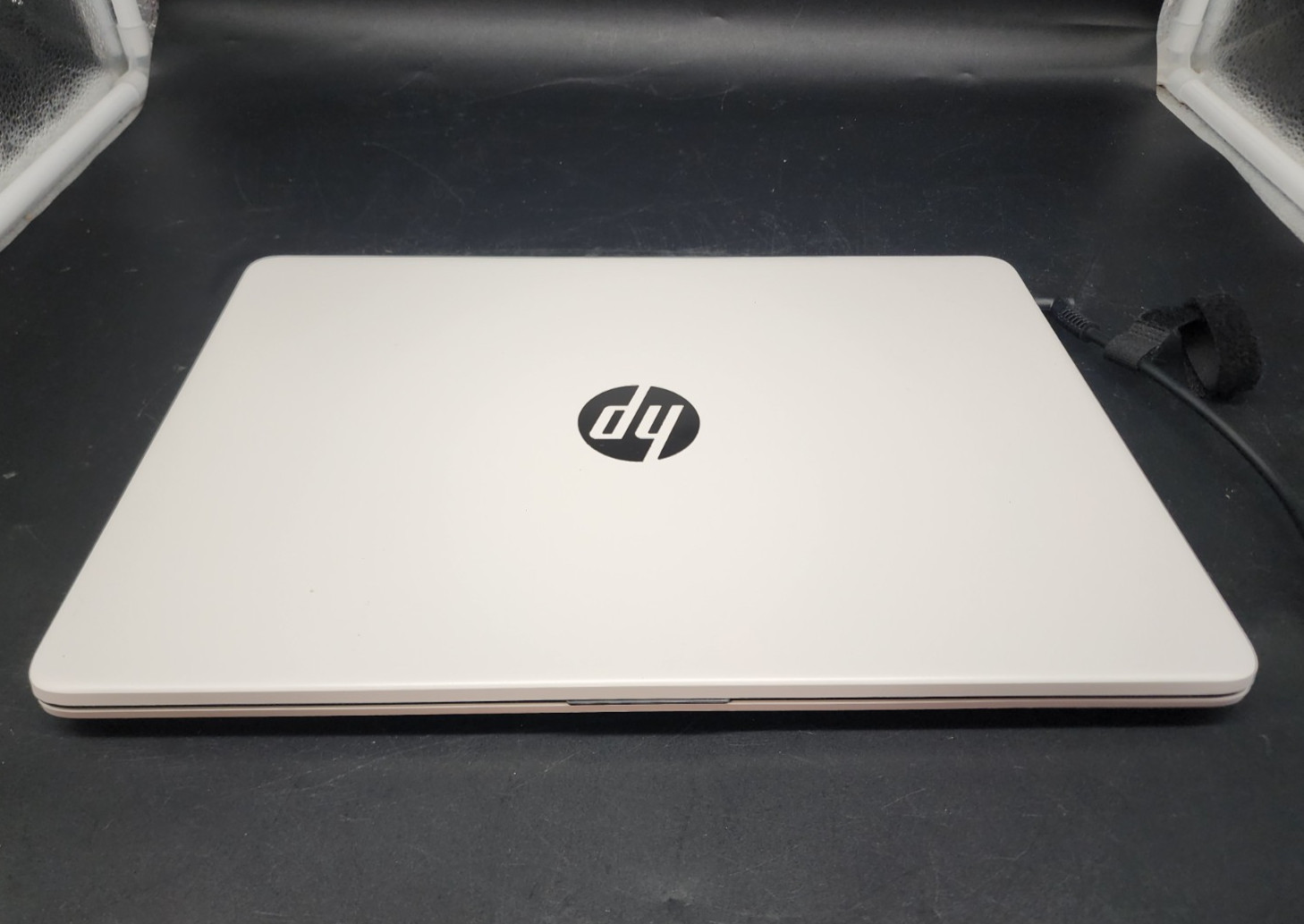 HP 14-DQ0052DX 14-DQ0052DX 14″ Celeron N4120 1.1GHz 4GB RAM 64GB SSD