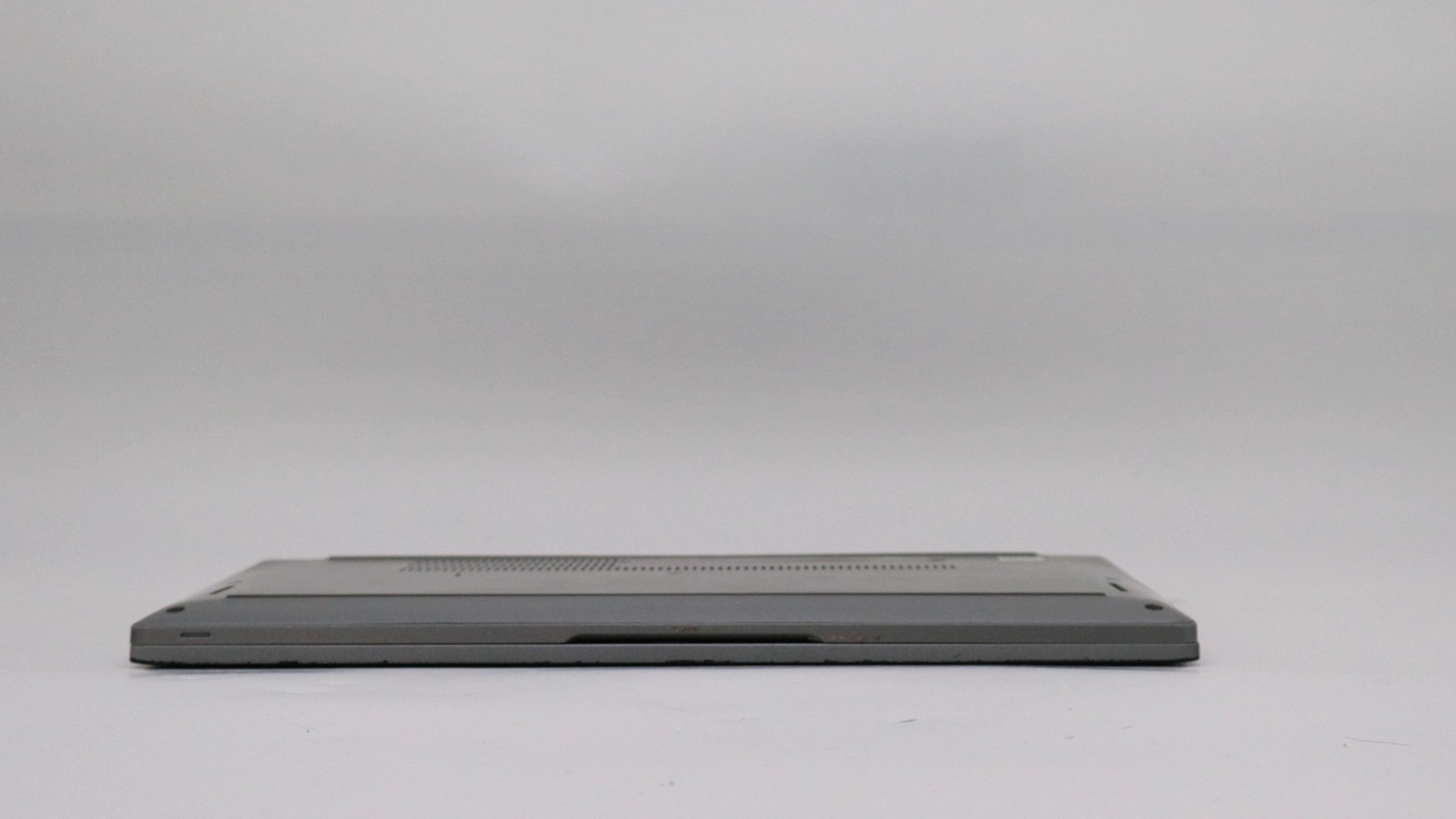 Dell Latitude 5330 13″ i7-1265u 16GB 512GB – Fair READ DESC