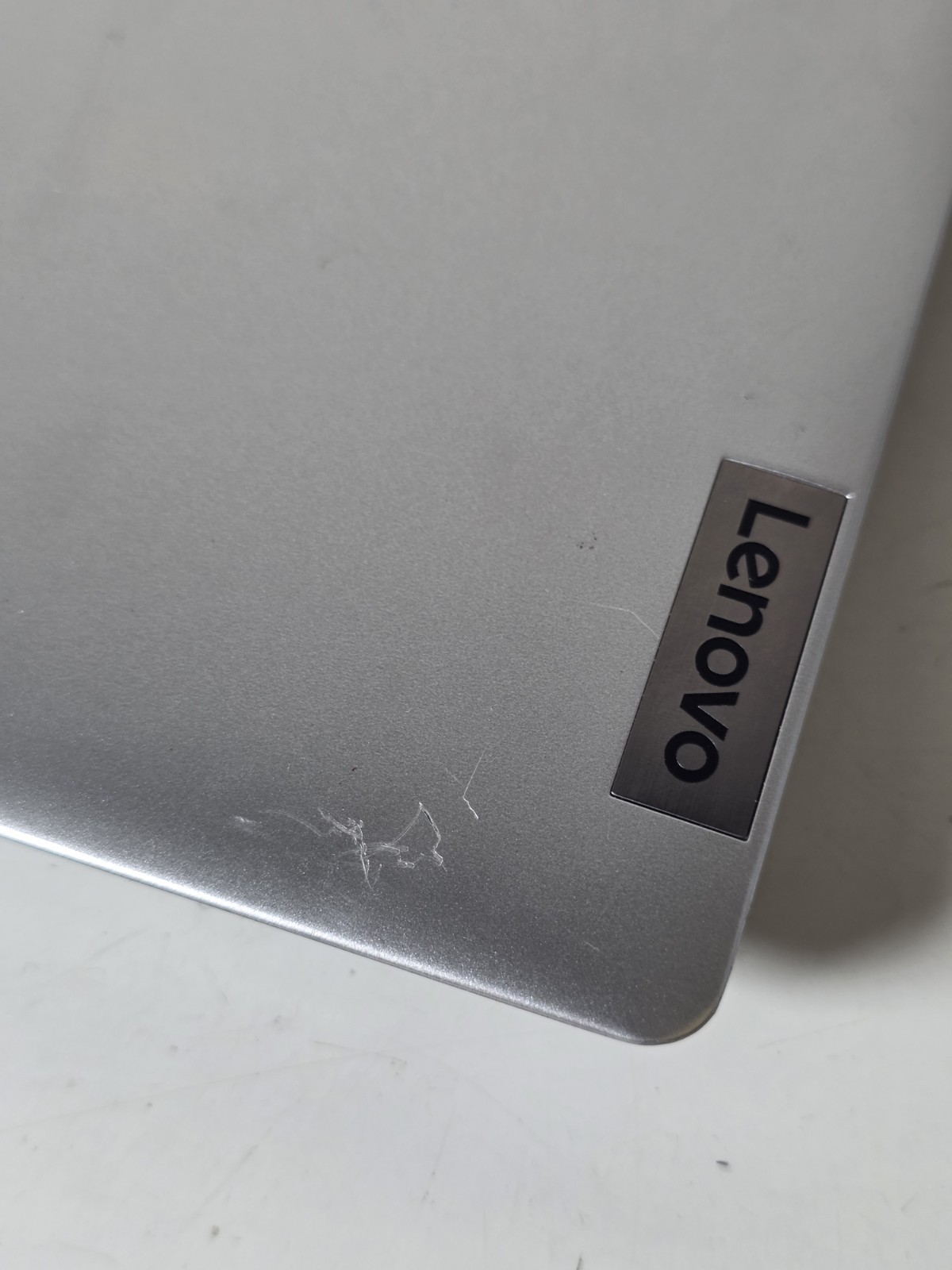 Lenovo Ideapad Slim 1 14AST-05 14″ A6-9220e 1.6GHz 4GB RAM 64GB SSD