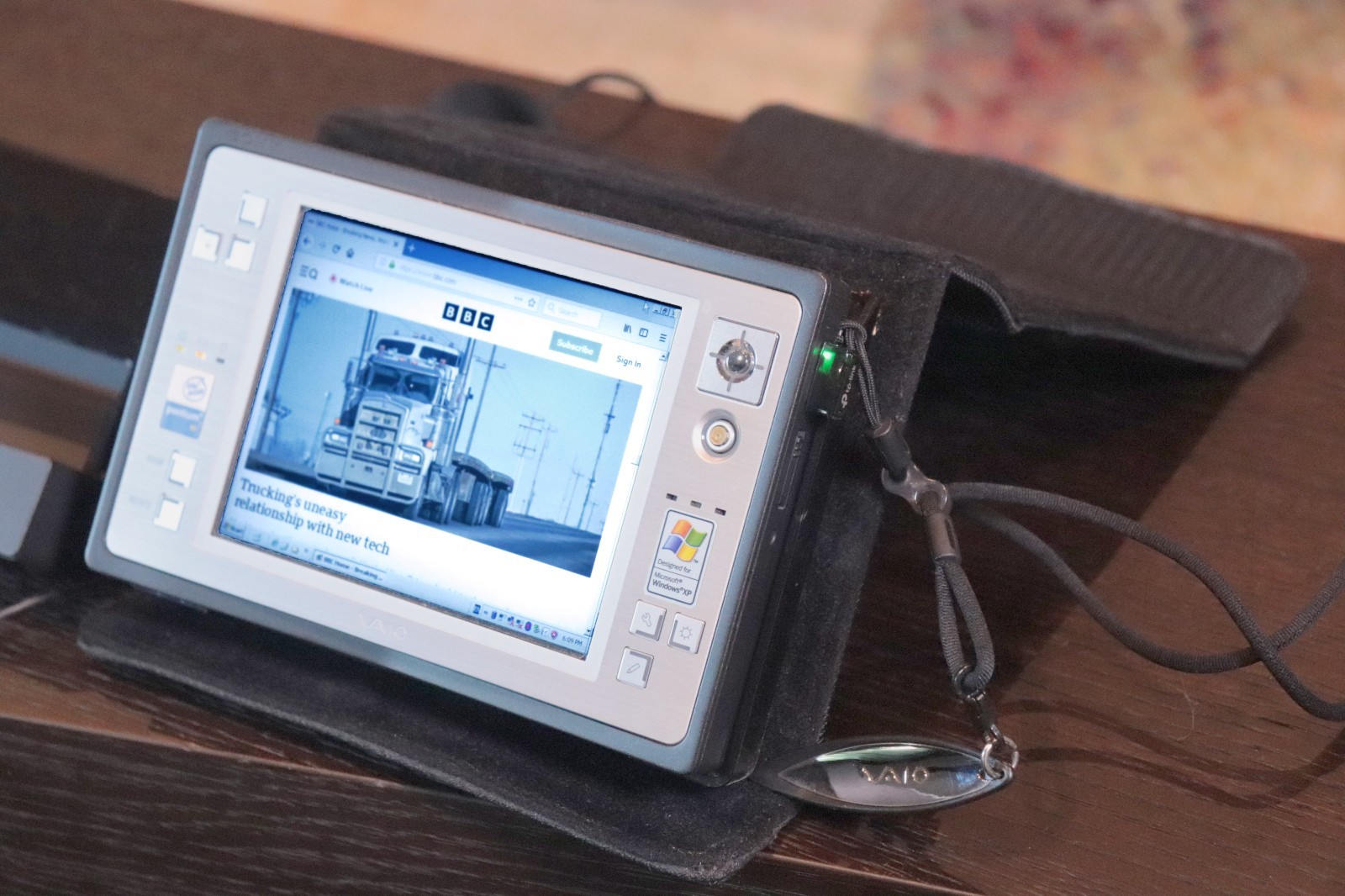 UMPC Collection: Sony U101/P, U70/P,UX280 (bad video),Fujitsu P1610 + acc/parts