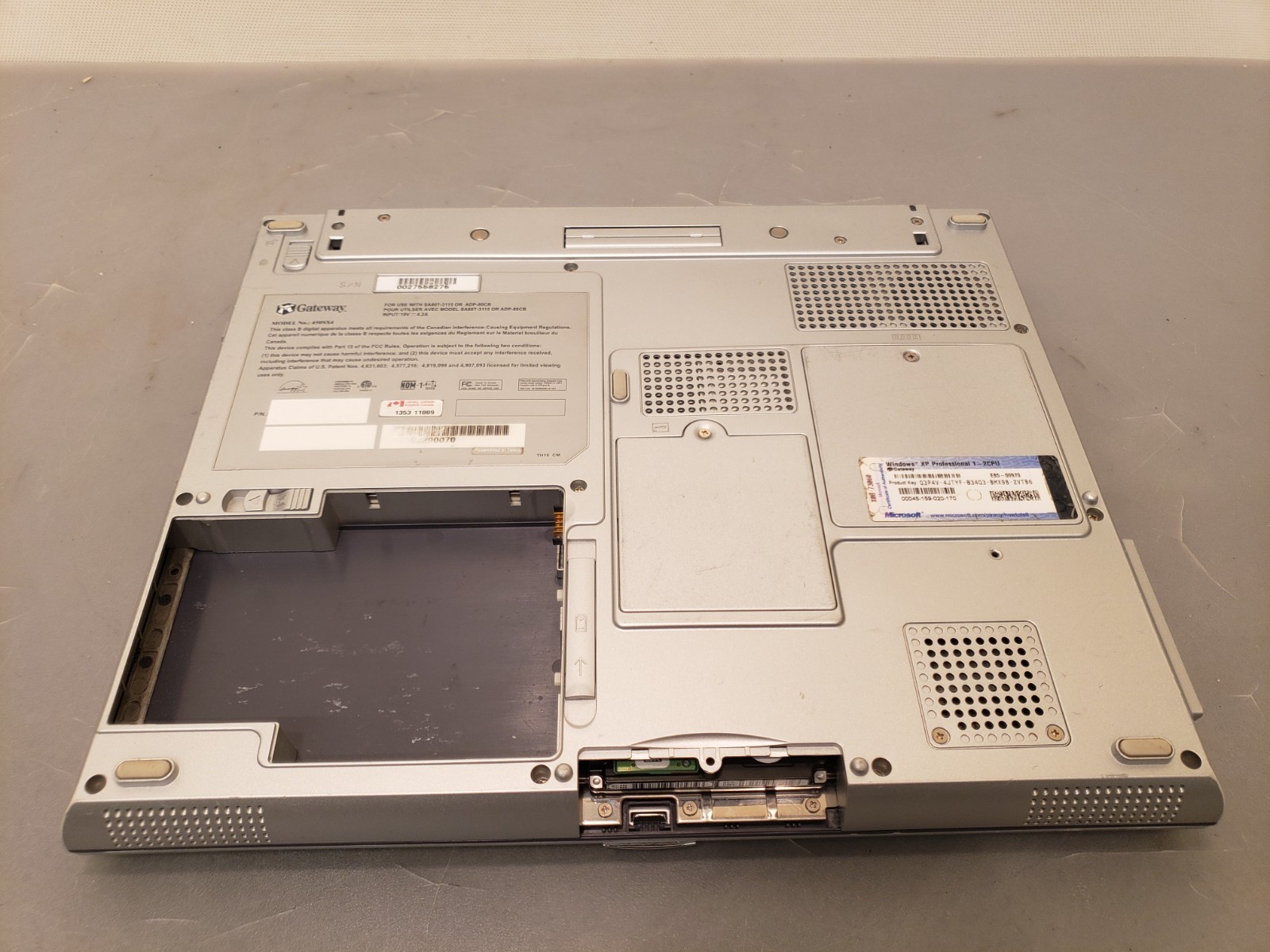 Gateway 450SX4 15″ Laptop Pentium 4 1.6GHz 512MB RAM 60GB HDD, Windows XP **READ