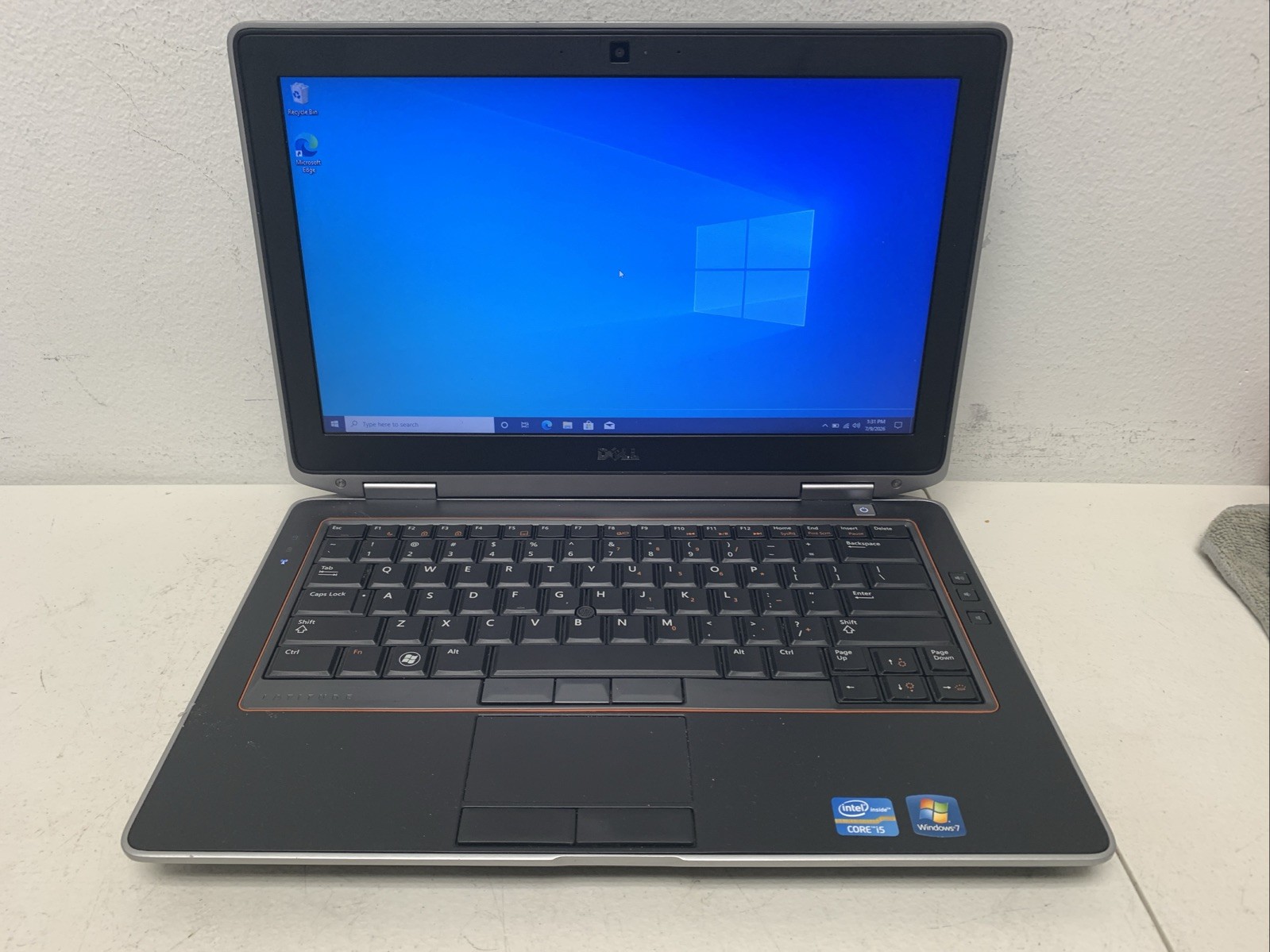 Dell Latitude E6320 Laptop i5-2520M, 4GB Ram,128gb SSD Wind 10 Pro Read Descript
