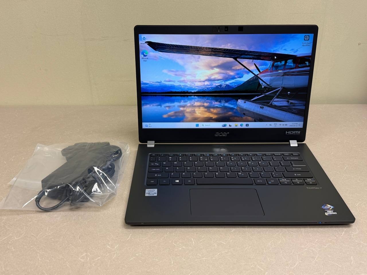 Acer TravelMate P614-51-G2, 14 inch (i5 10th gen, 12 GB RAM, 256 GB SSD)