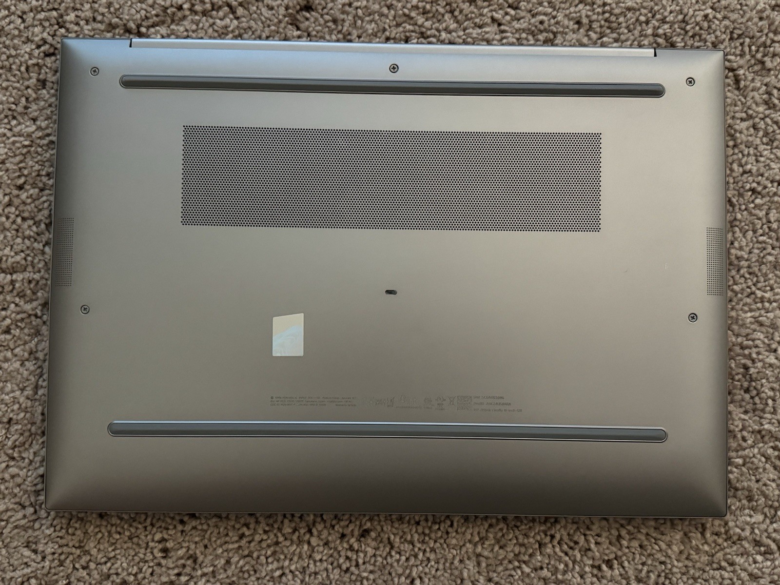 HP ZBook Firefly 16 G11 FHD+ 1.4 GHz Ultra 7 165H 16GB 256GB SSD Backlight-great
