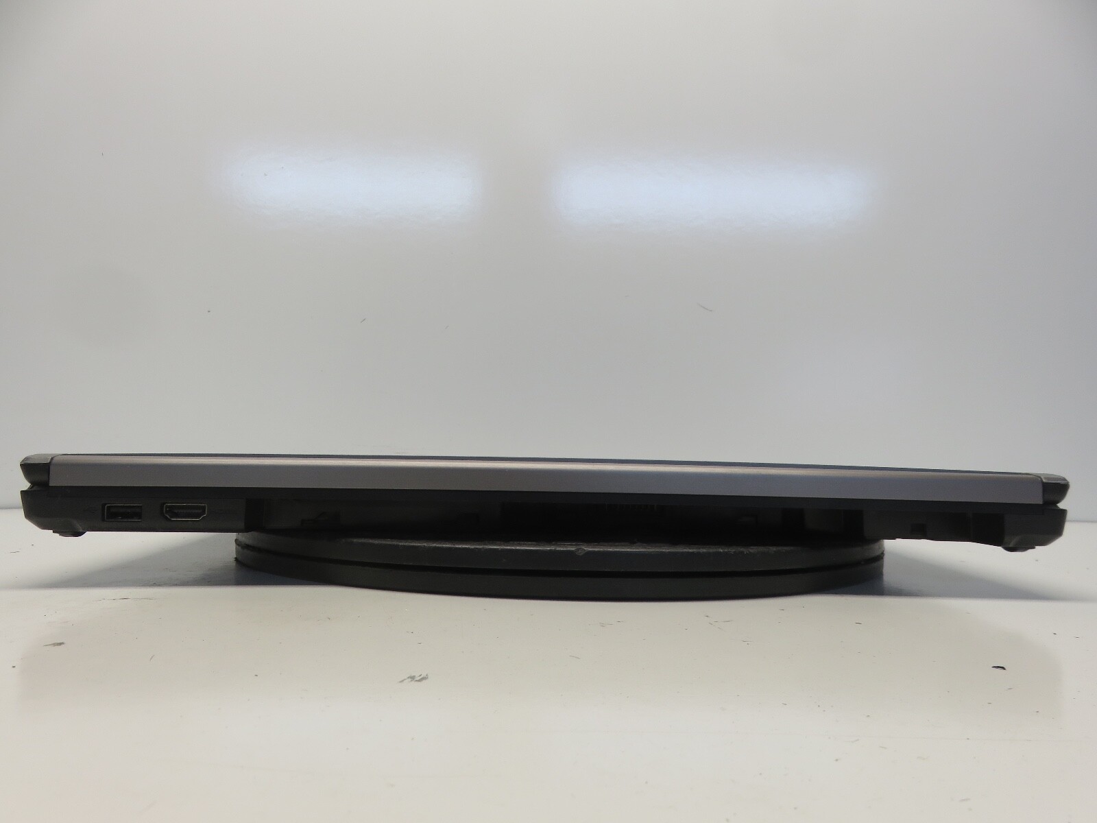 Fujitsu LifeBook E754 Intel i5-4300M 2.6GHz 2 GB NO HDD No Batt